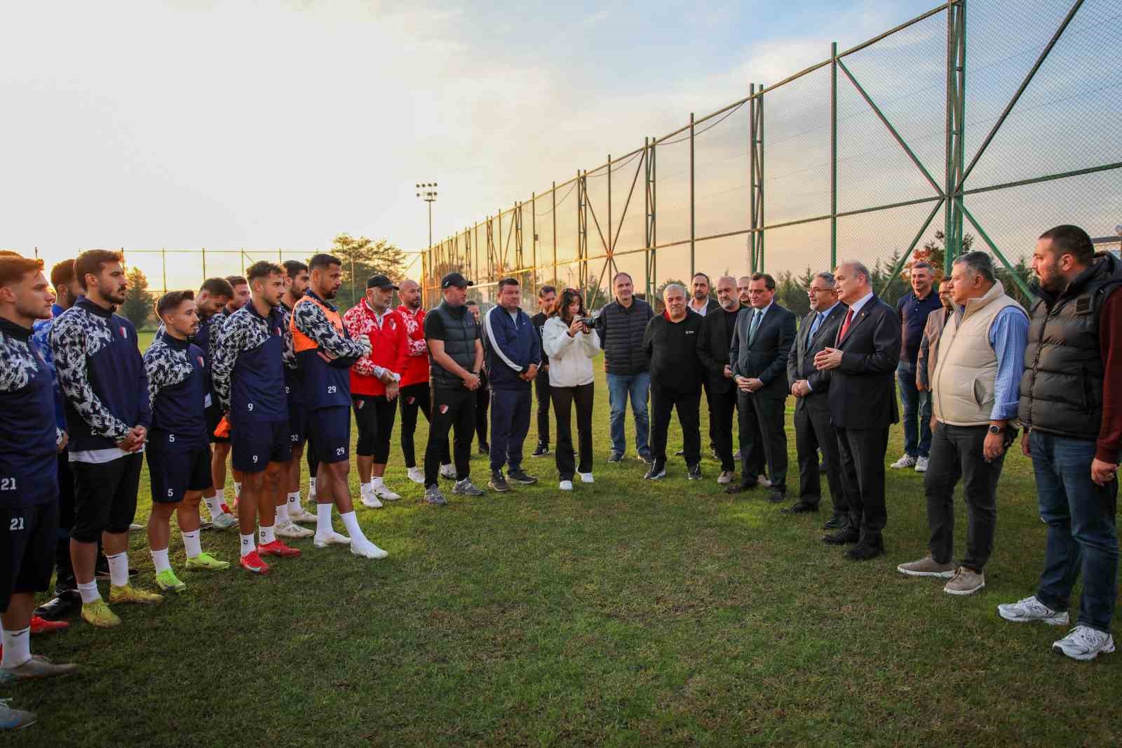 Başkan Özlü’den Düzcesporlu oyunculara prim sözü
