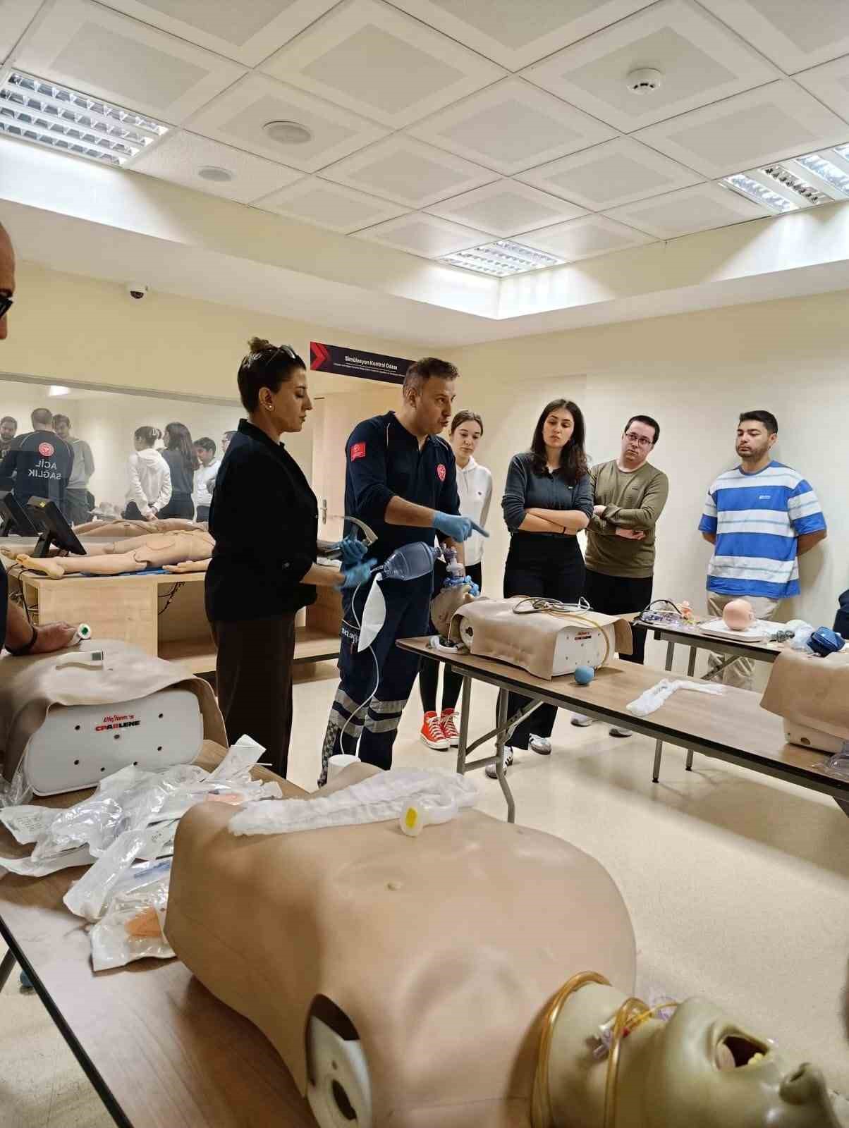 ’Acil Oryantasyon Sempozyumu’ eğitiminin 2’nci oturumu gerçekleştirildi