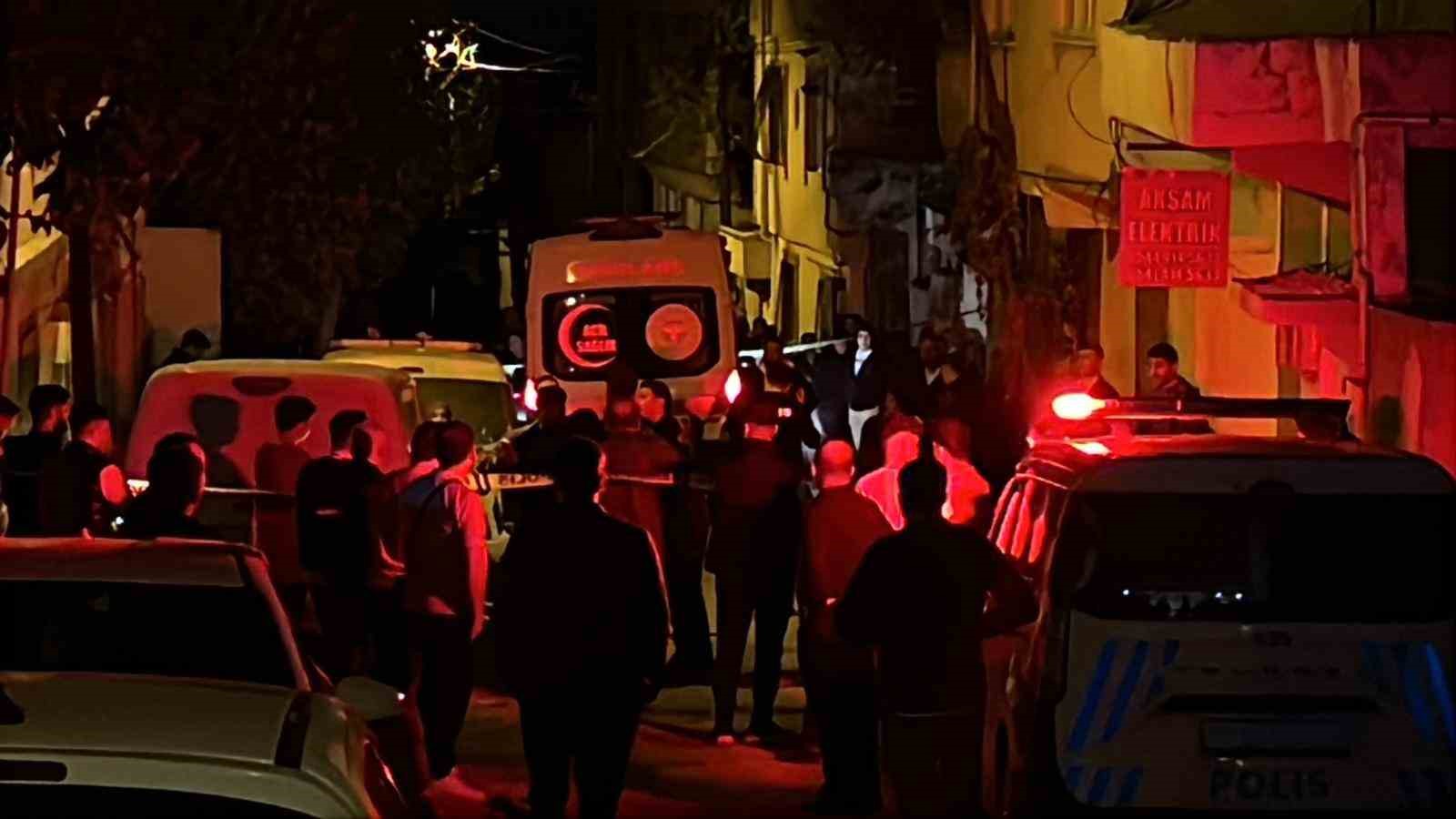 Kahramanmaraş&rsquo;taki eski koca dehşeti: &Ccedil;ocuğunun yanında kendini vurdu
