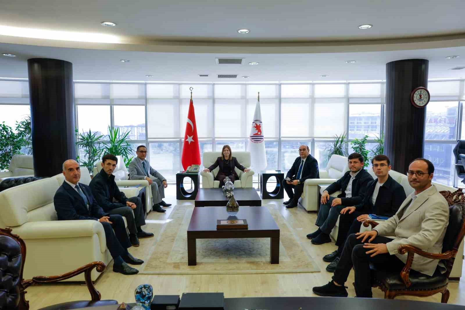 OMÜ ile Alfraganus Üniversitesi arasında akademik iş birliği görüşmeleri
