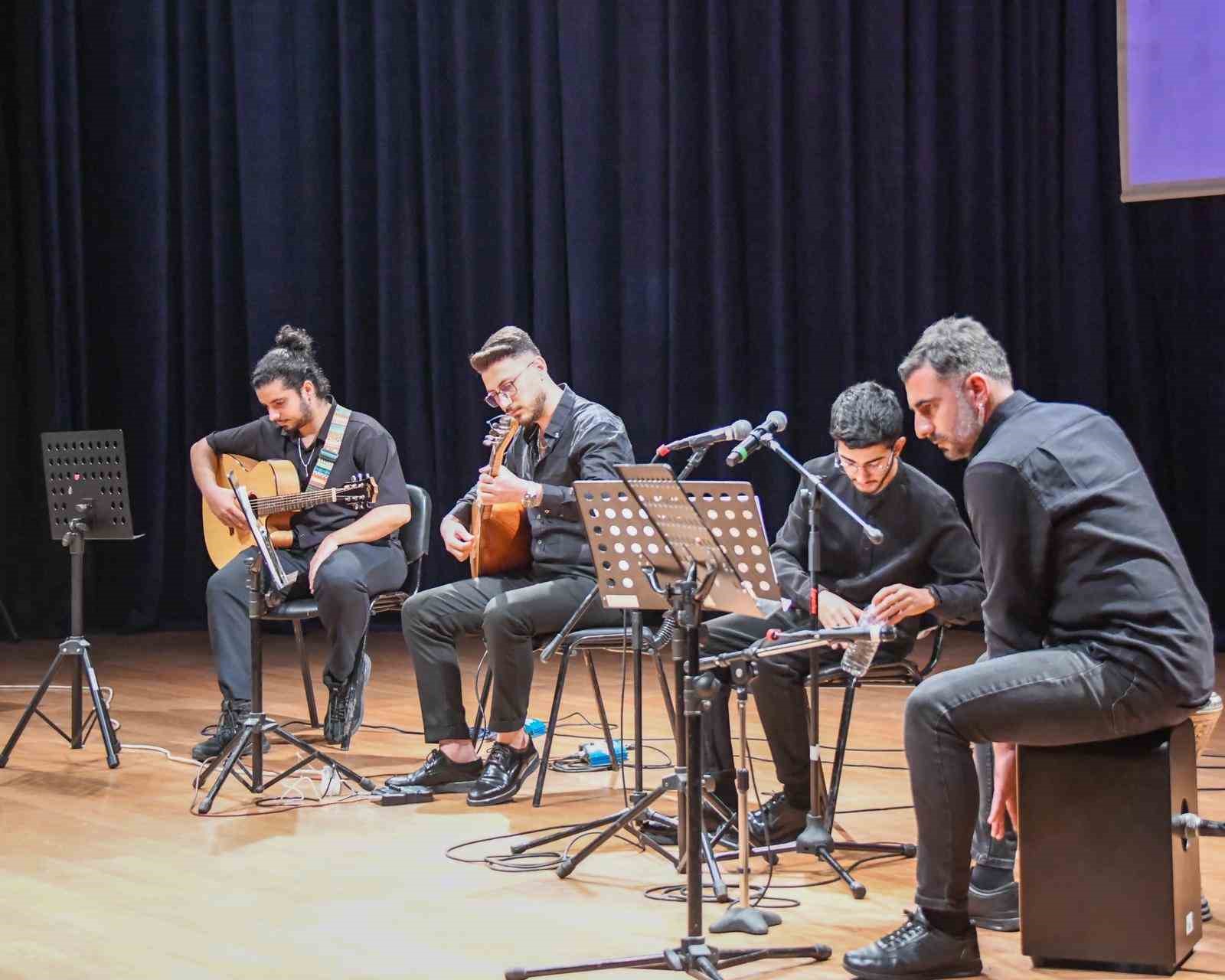 SAÜ’de lisansüstü başarılar geleceğe ilham oldu