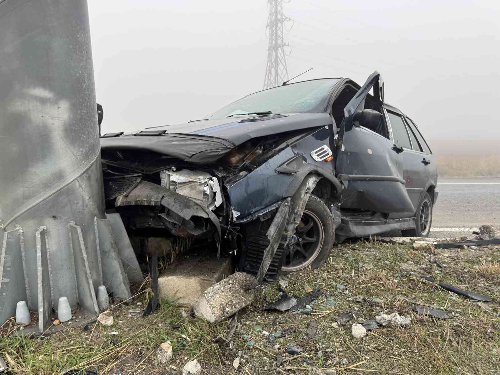 Edirne&rsquo;de yoğun sis kazaya sebep oldu
