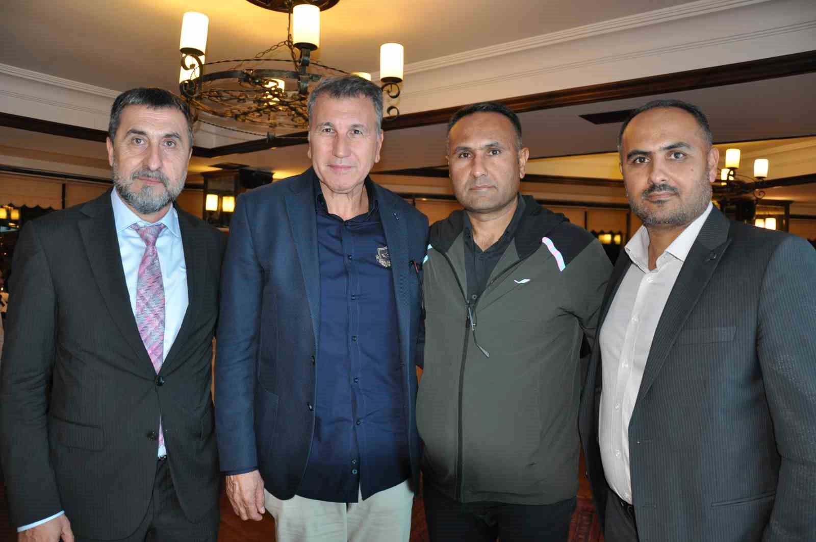 Balâlı 400 üniversite öğrencisine burs