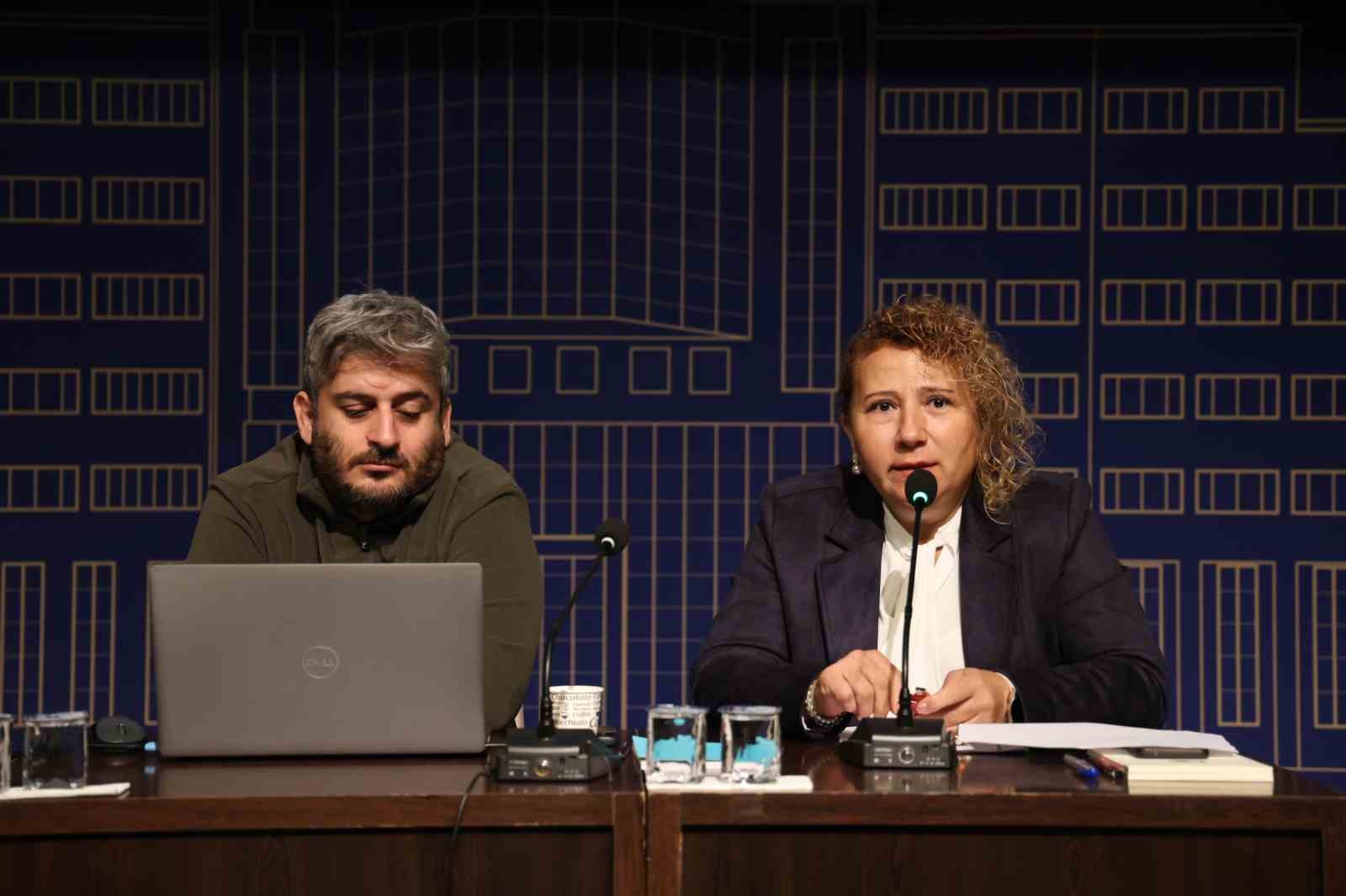 Hem okuyacaklar hem de &ccedil;alışacaklar
