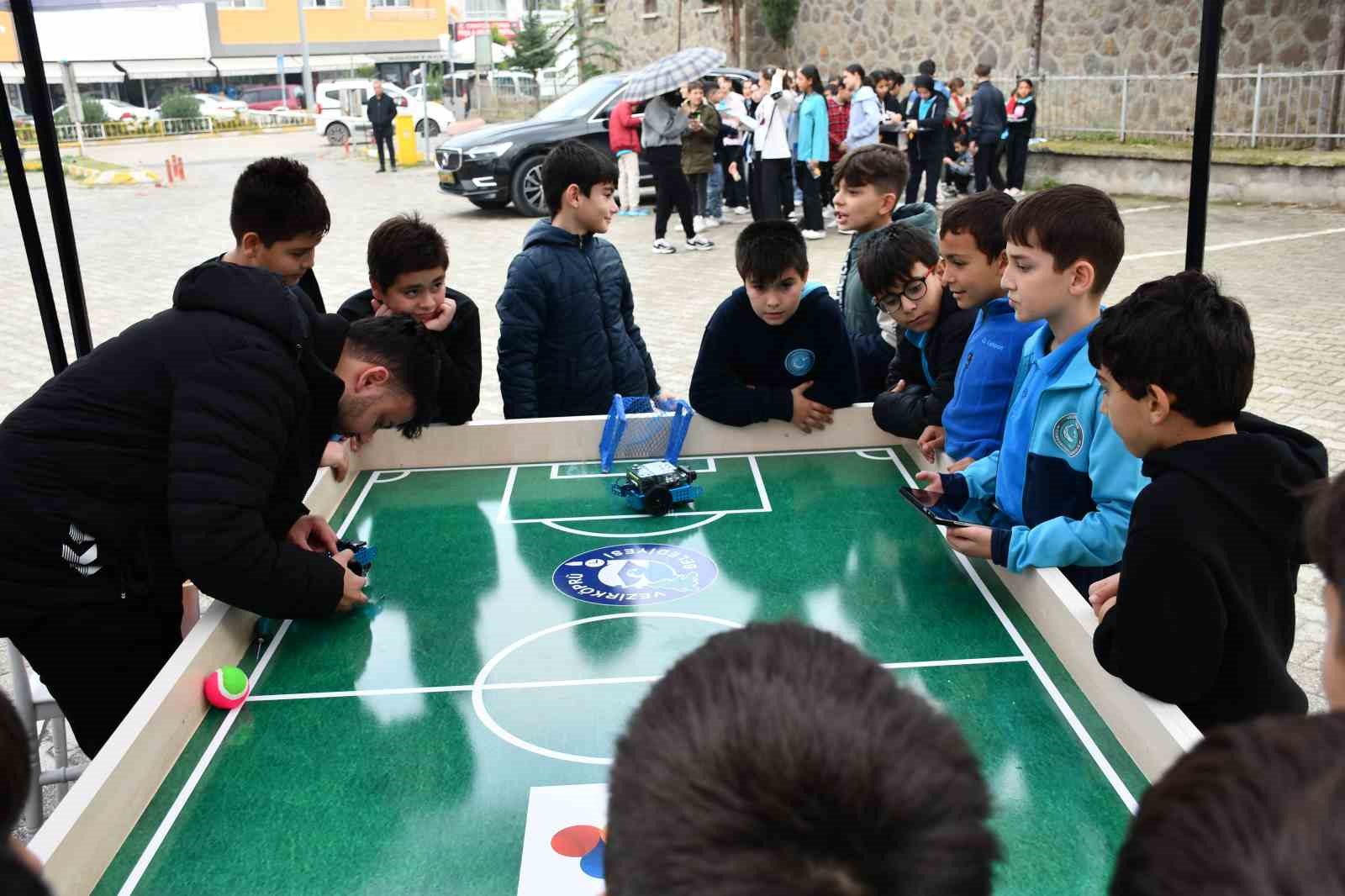 Vezirköprü’de bilim şenliği
