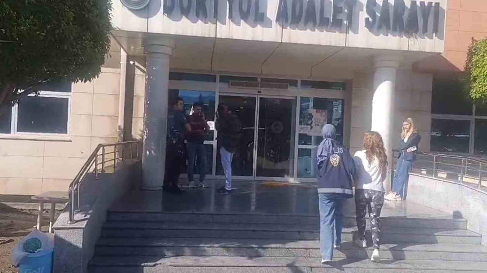 Hapis cezası ile aranan 3 şahıs D&ouml;rtyol&rsquo;da yakalandı
