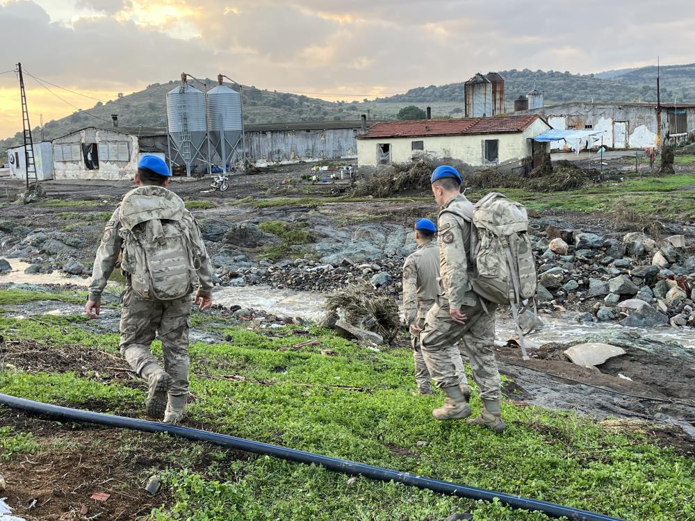 Gün aydınlandı, selde kaybolan vatandaşı bulma çalışmaları yeniden başladı