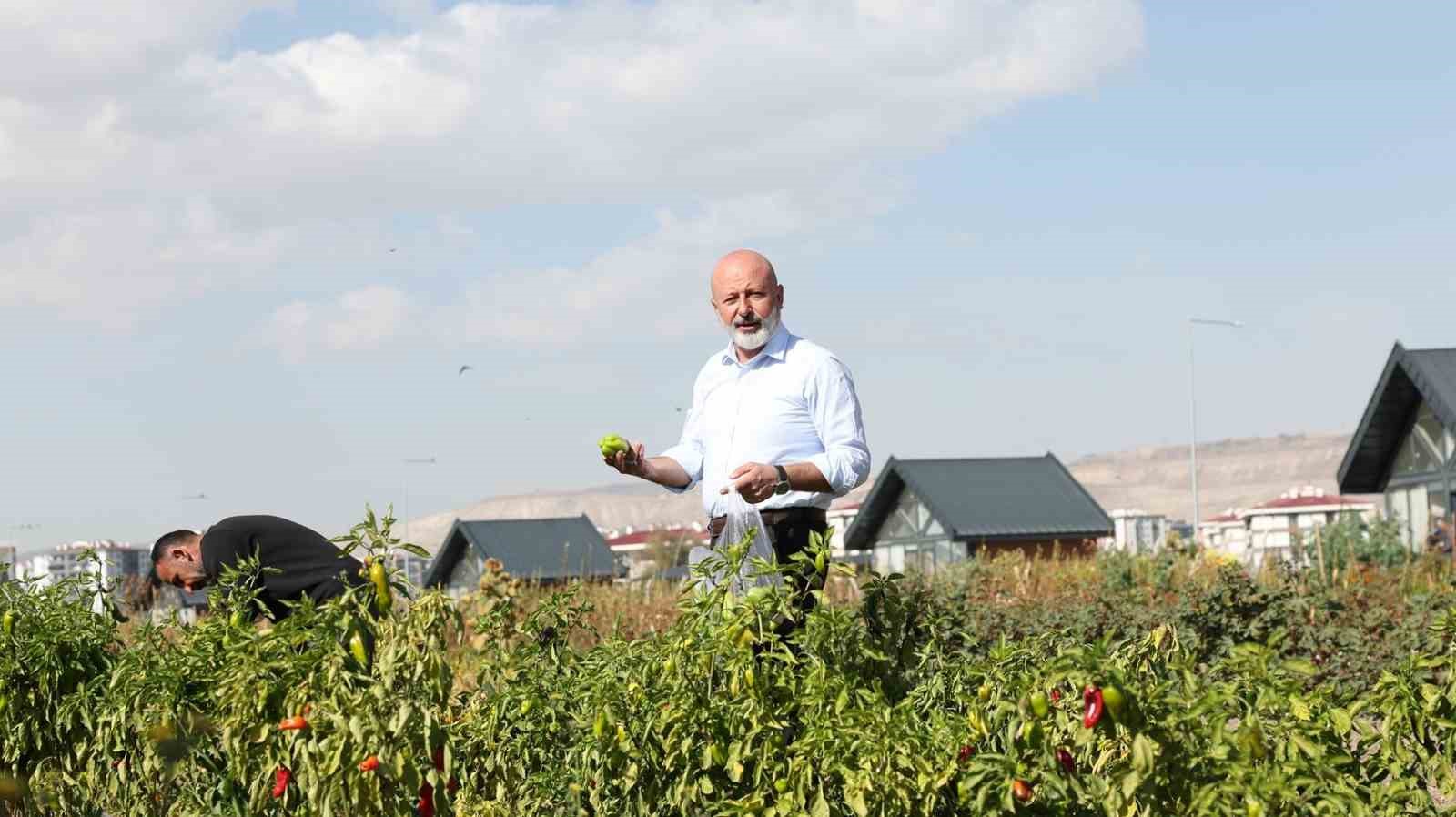 Başkan &Ccedil;olakbayrakdar: "Kayseri tarımı i&ccedil;in yeni bir d&ouml;nemin m&uuml;jdesini veriyoruz"
