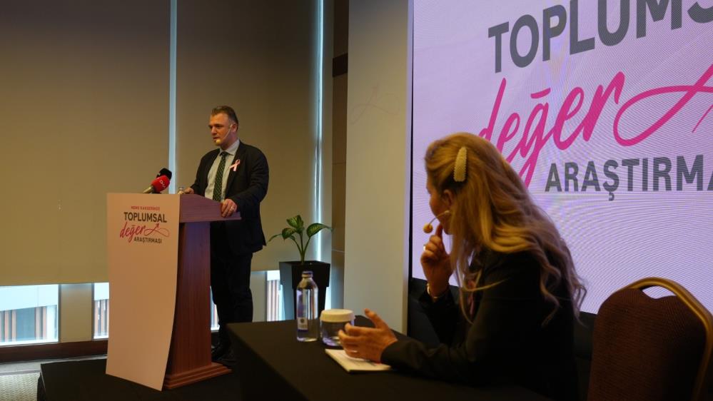 Meme kanserinde erken tanı kadınların yaşamında fark oluşturuyor