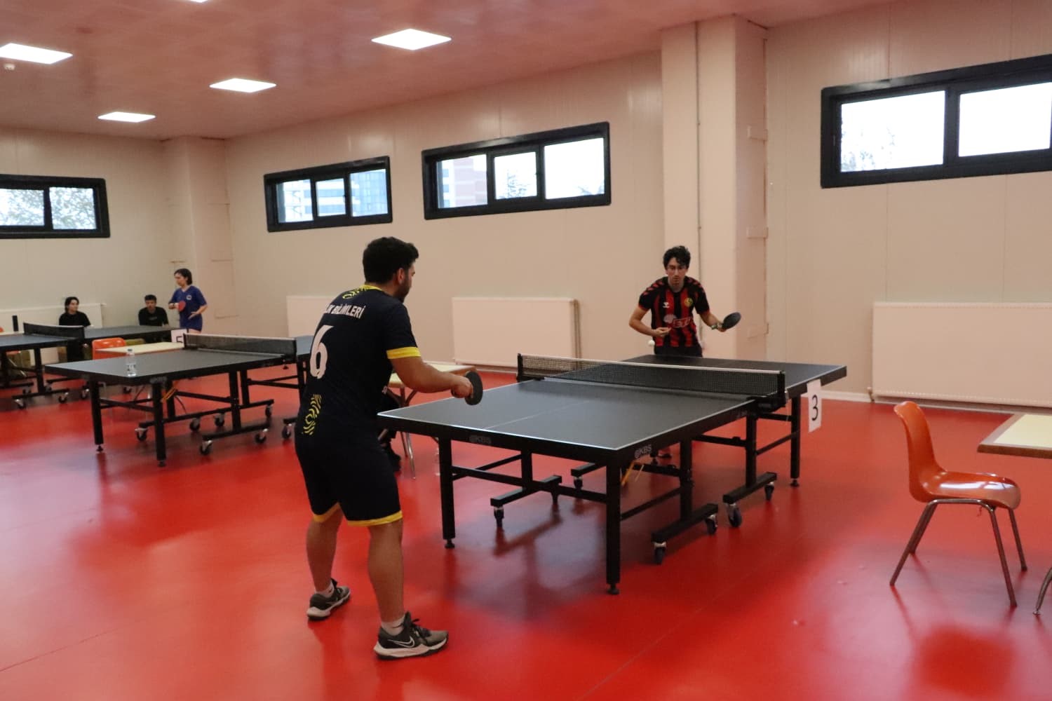 Anadolu Üniversitesi’nde masa tenisi heyecanı
