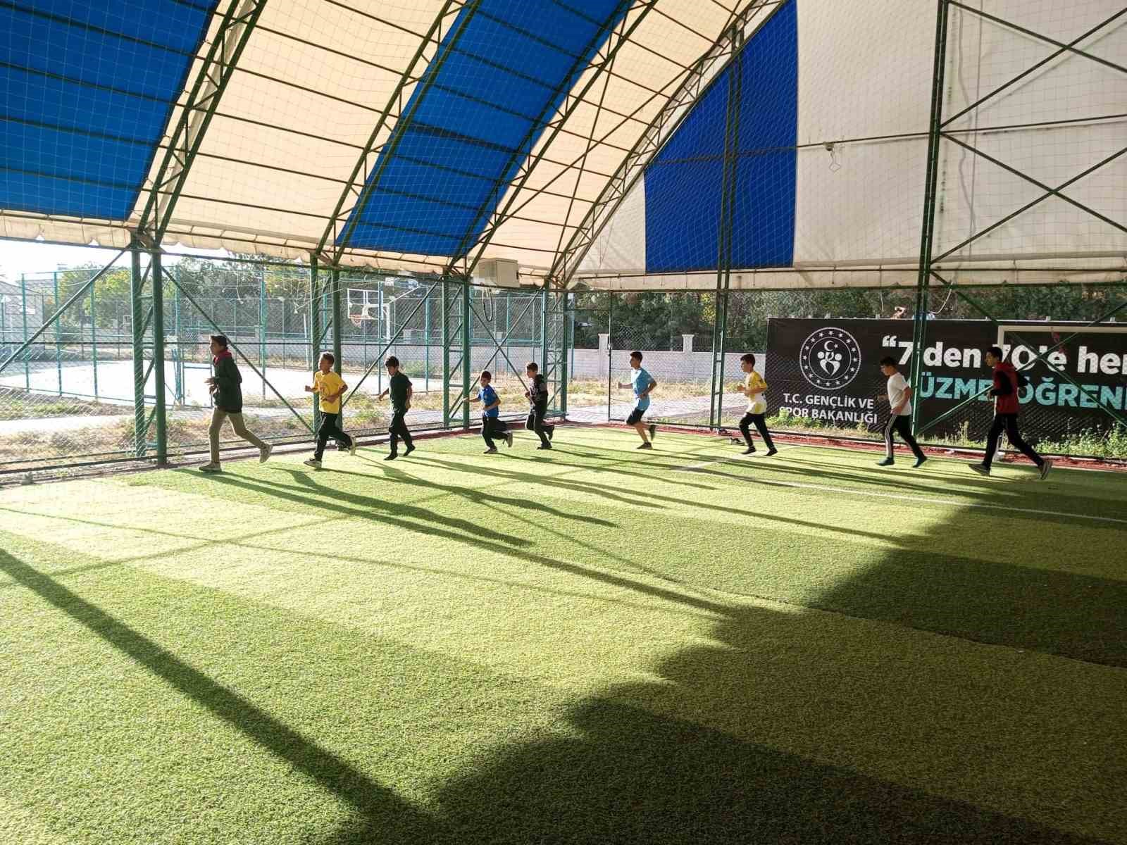 Korkut’ta atletizm antrenmanları sürüyor
