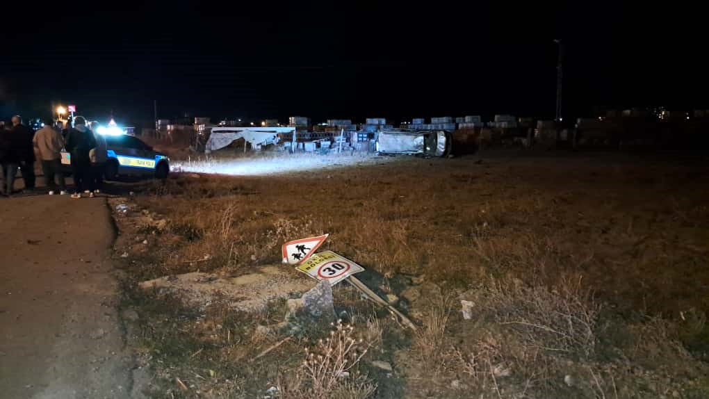 Karaman&rsquo;da panelvan ara&ccedil; takla attı: 5&rsquo;i &ccedil;ocuk 7 yaralı
