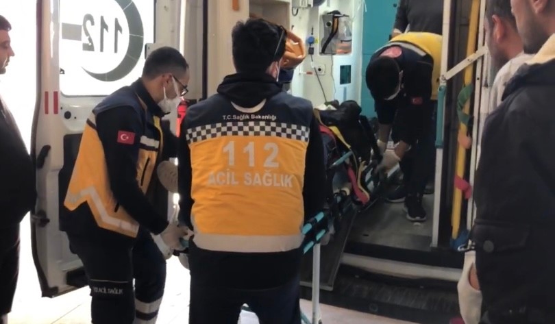 Şanlıurfa&rsquo;da yol kenarında silahla vurulmuş 2 kişi bulundu
