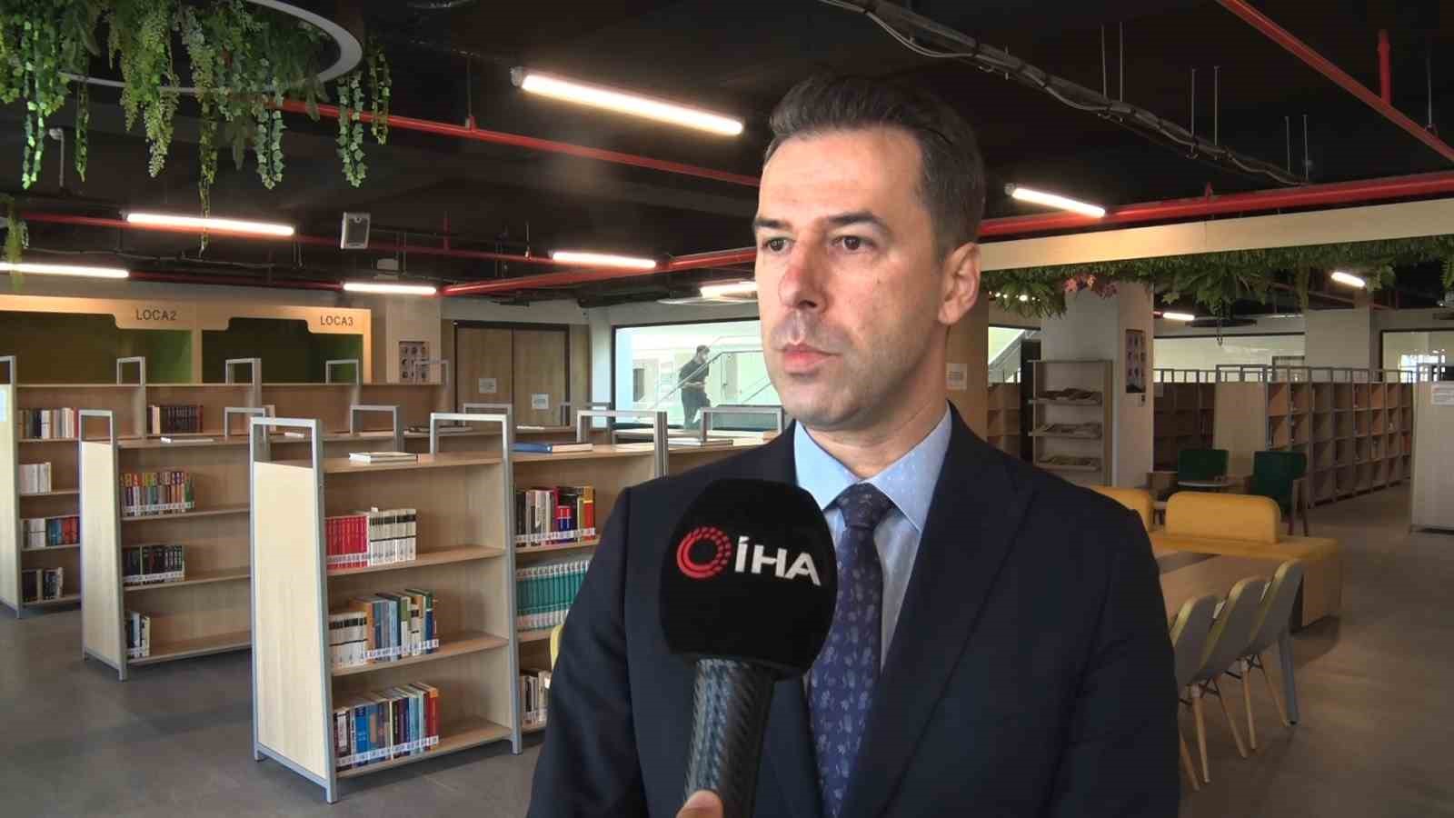 Doç. Dr. Dursun Boz: "Uzaya çıkıyoruz ama karşı komşuya gitmiyoruz"
