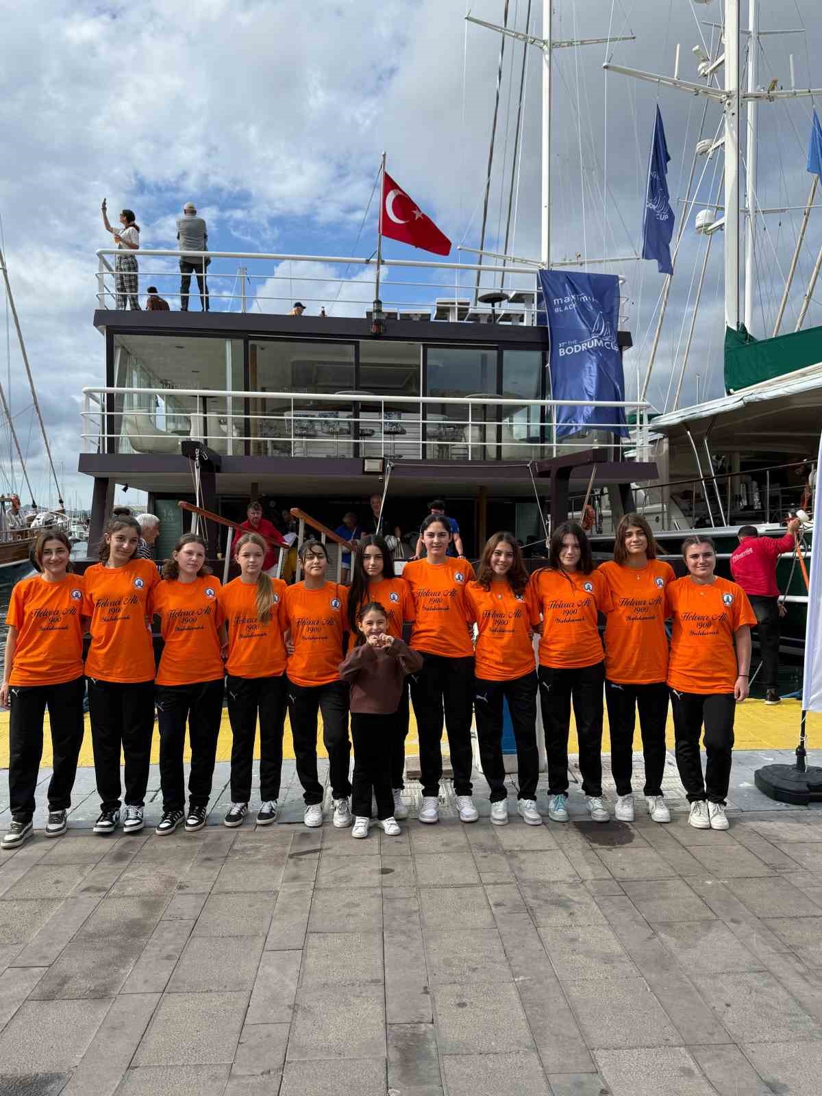 Denizin Kızları, The Bodrum Cup&rsquo;ta r&uuml;zgarla buluştu
