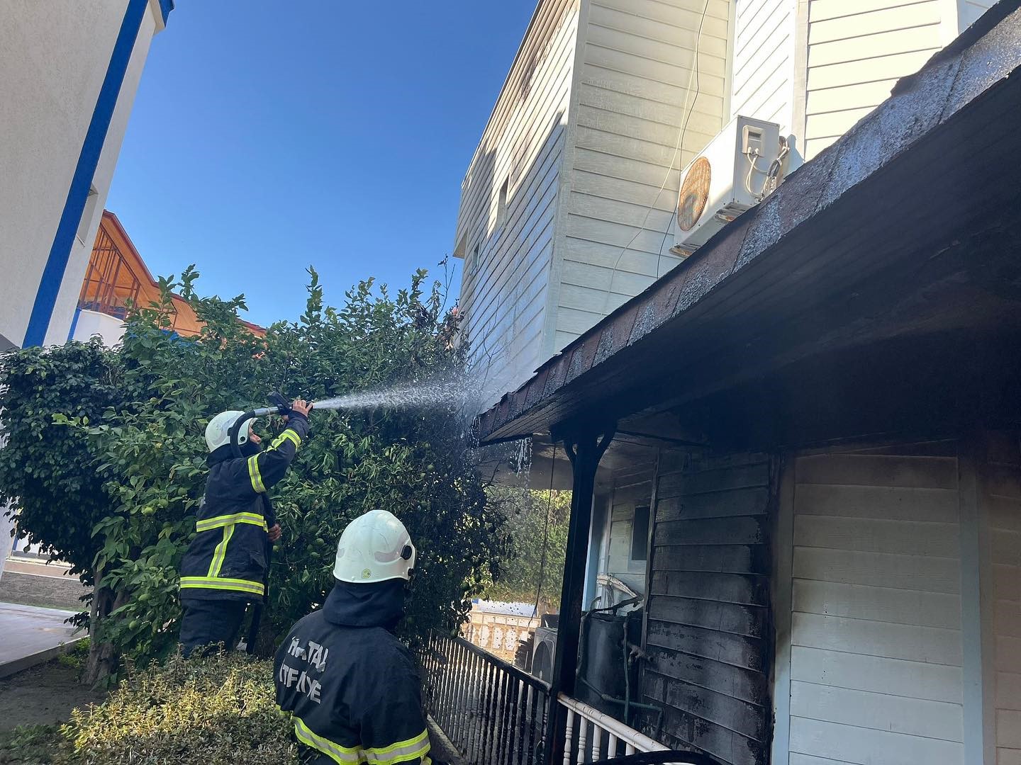 Arsuz&rsquo;da korkutan yangın
