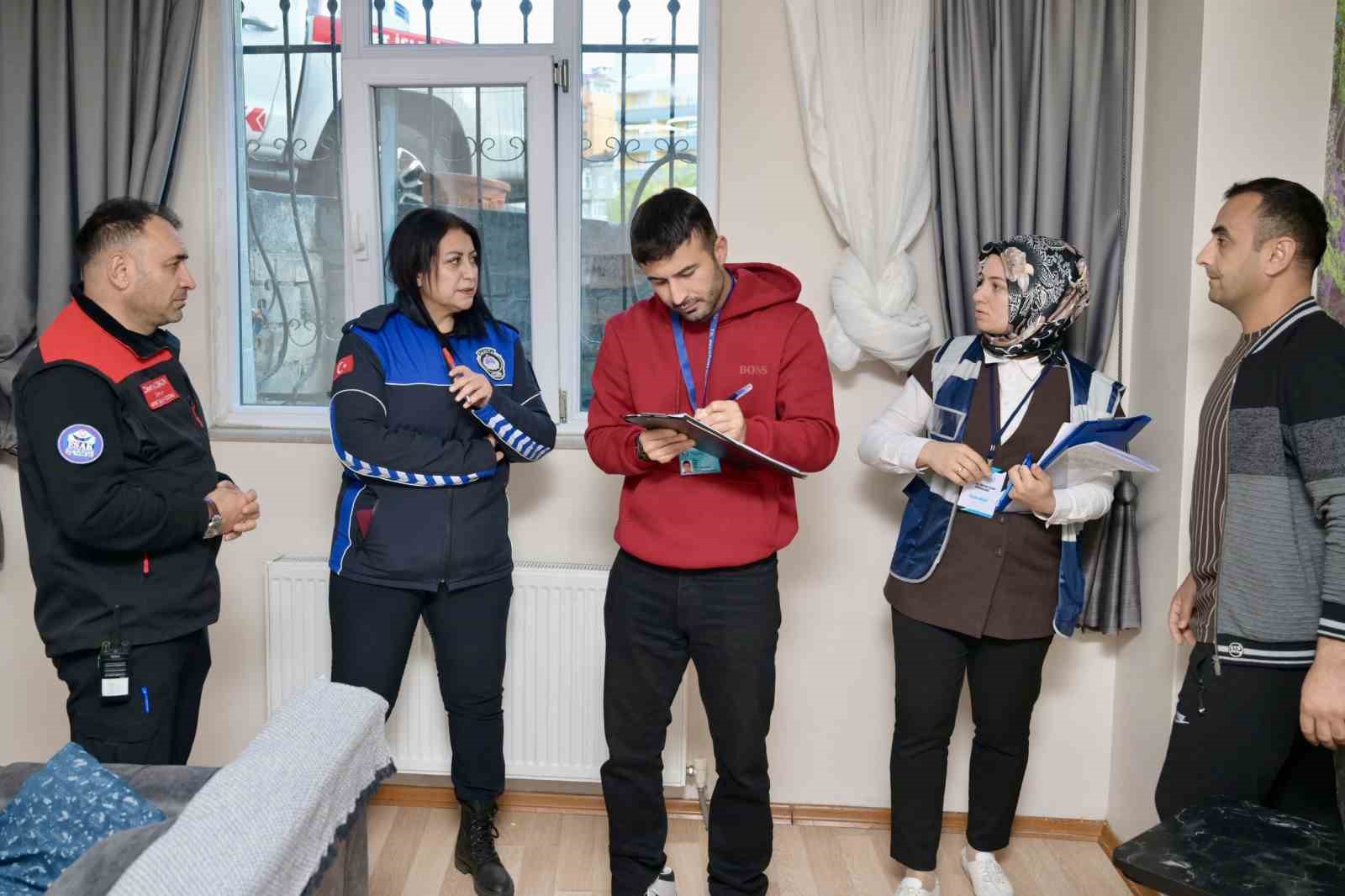 Esenyurt Belediyesi olumsuz hava şartları ortadan kalkana kadar teyakkuzda
