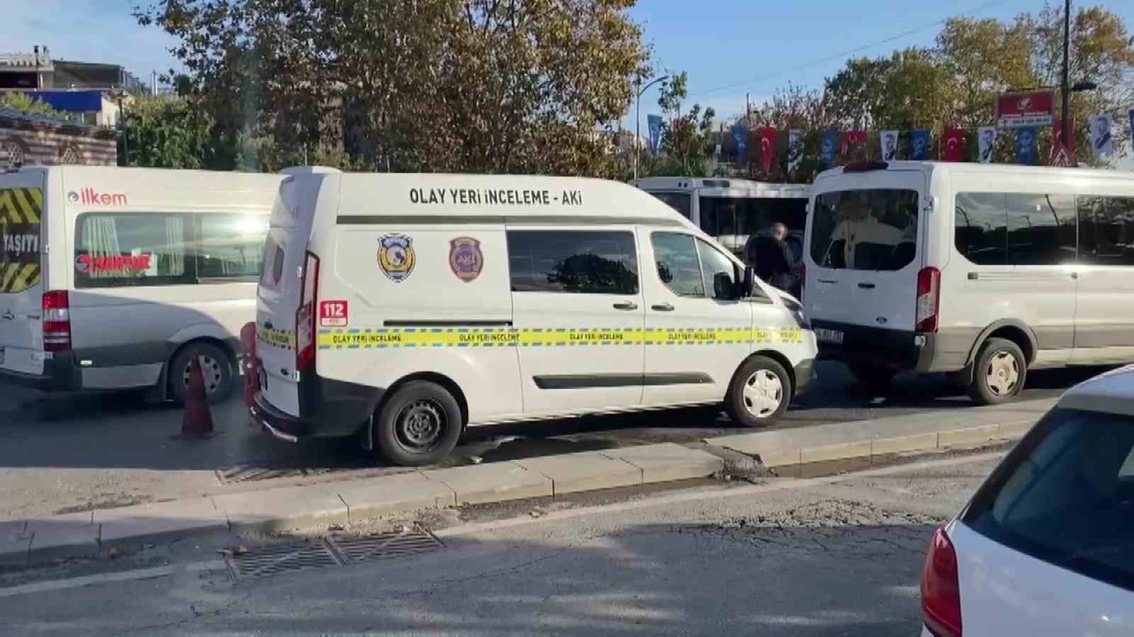 &Uuml;sk&uuml;dar Marmaray İstasyonu&rsquo;nda raylara atlayan kadın hayatını kaybetti

