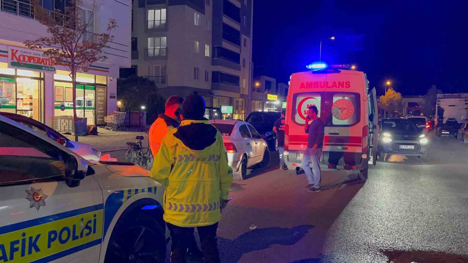 İki defa alkoll&uuml; ara&ccedil; kullanmaktan ehliyetini kaptıran şahıs, bu defa bisiklet kullanırken yaptığı kazada alkoll&uuml; &ccedil;ıktı
