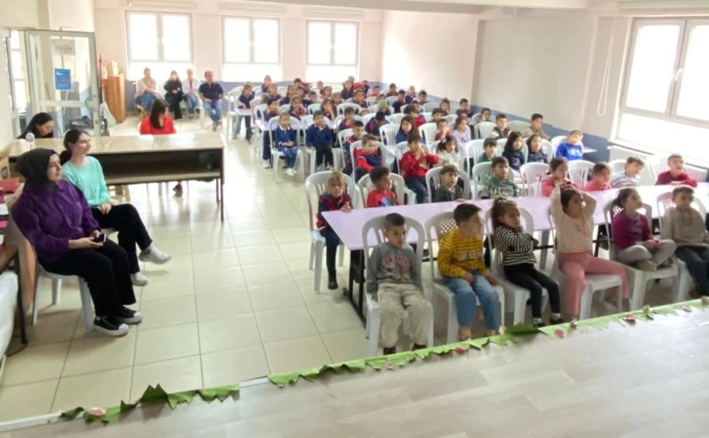 Öğrenciler afetler ve 112 Acil Çağrı Merkezi hakkında bilgilendirildi
