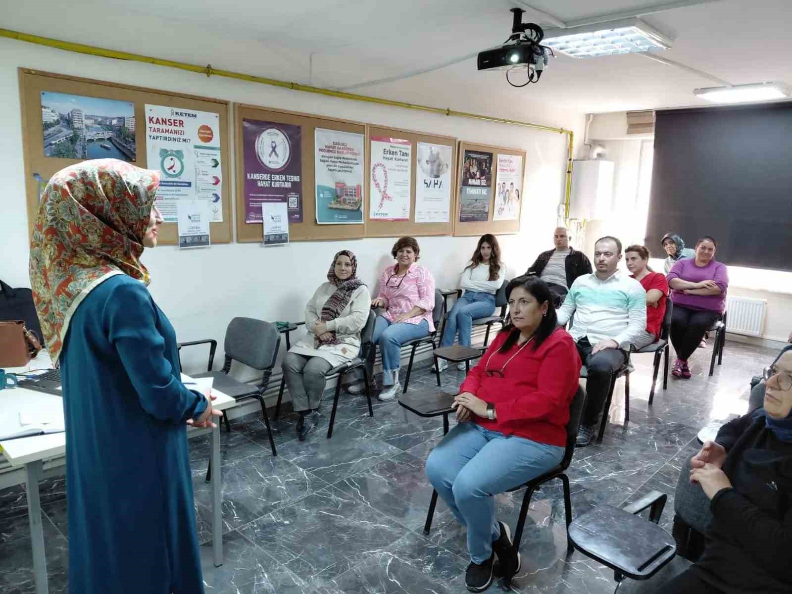 Odunpazarı’nda Sağlık ve Diyanet iş birliğiyle aileye yönelik farkındalık semineri yapıldı
