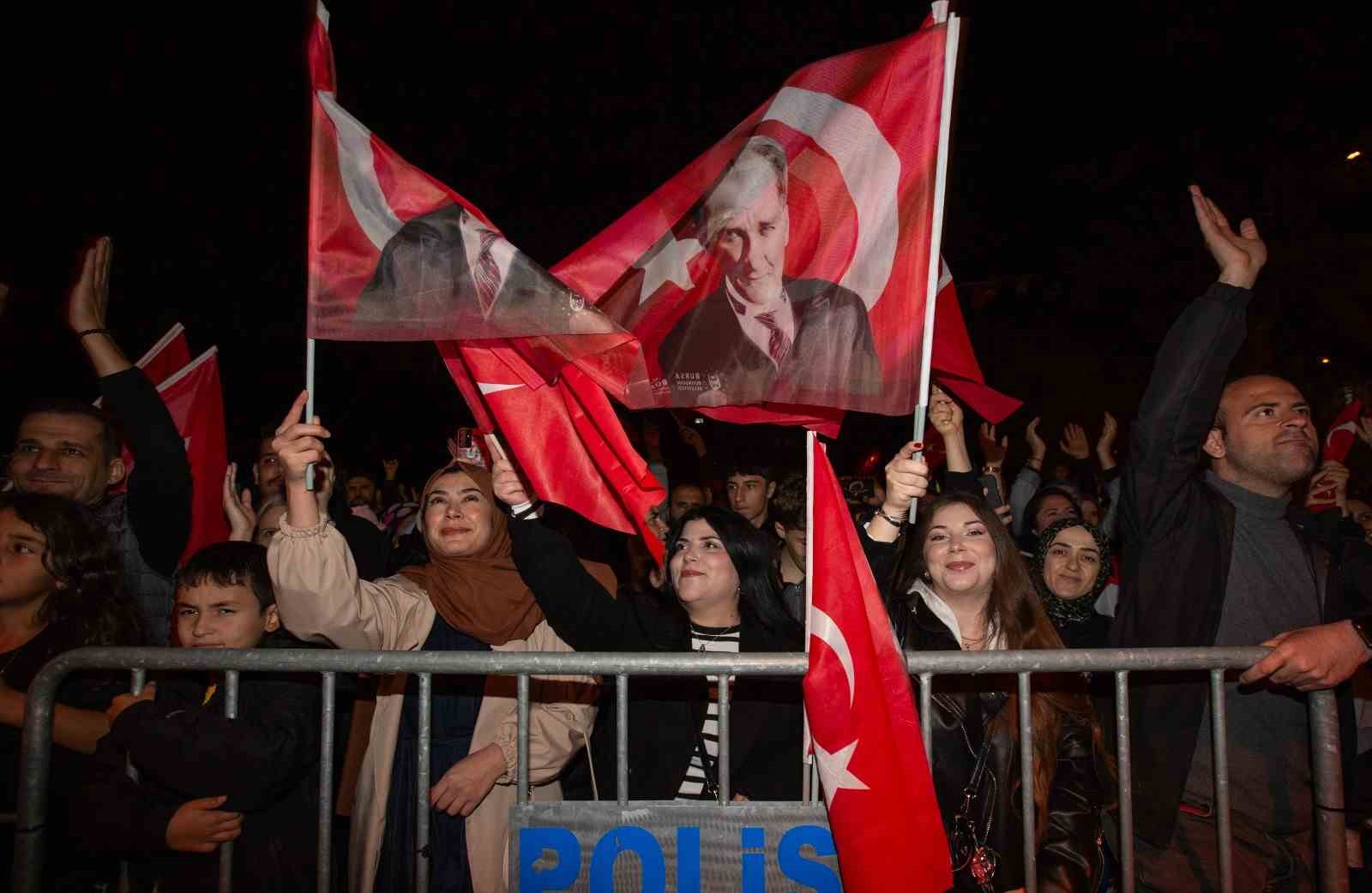 Cumhuriyet coşkusu, Kubat ile zirve yaptı
