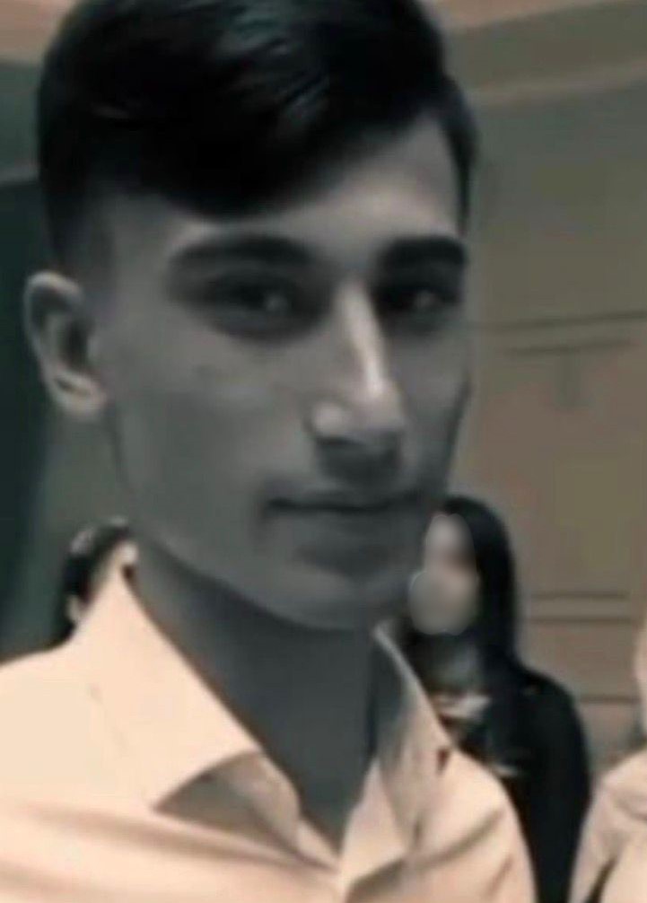 Mardin&rsquo;de tarlada yanmış cesedin sırrı &rsquo;3 anahtar&rsquo; ile &ccedil;&ouml;z&uuml;ld&uuml;
