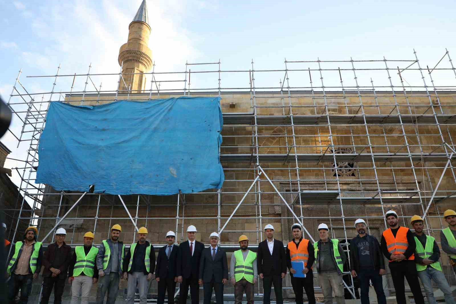 Tarihi Sungurbey Cami yeniden ibadete açılacak
