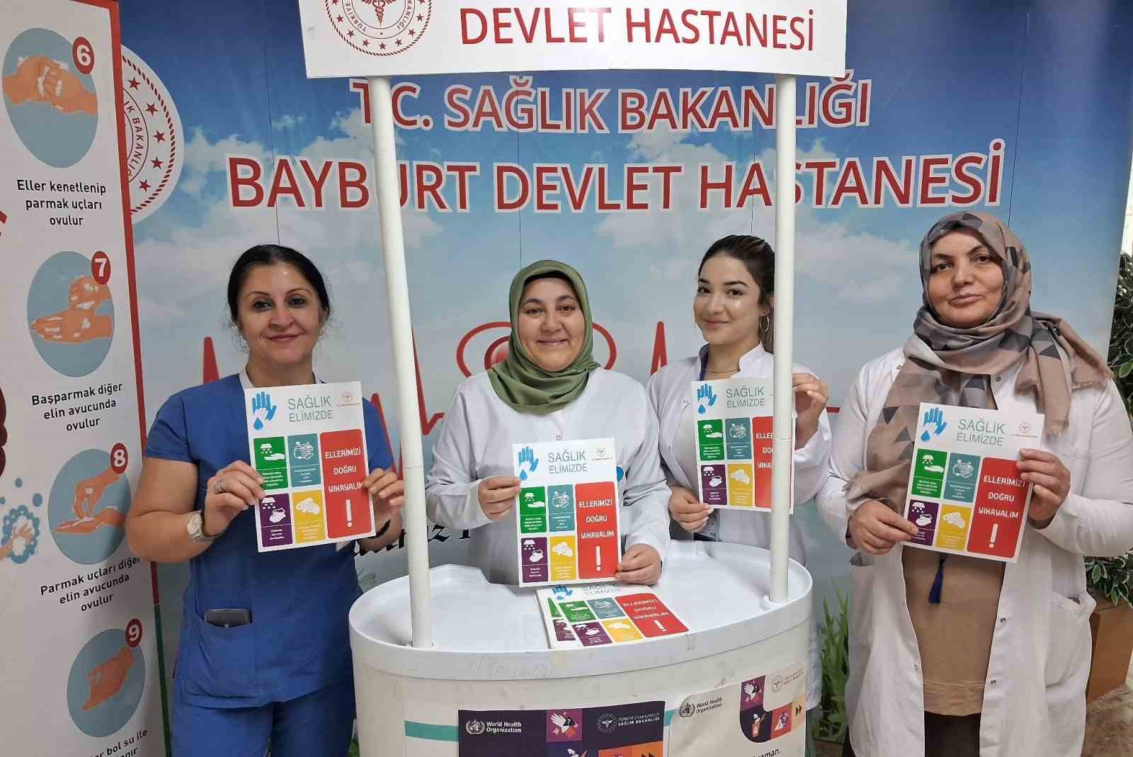 Sağlık çalışanları tarafından el hijyeninin önemi anlatıldı
