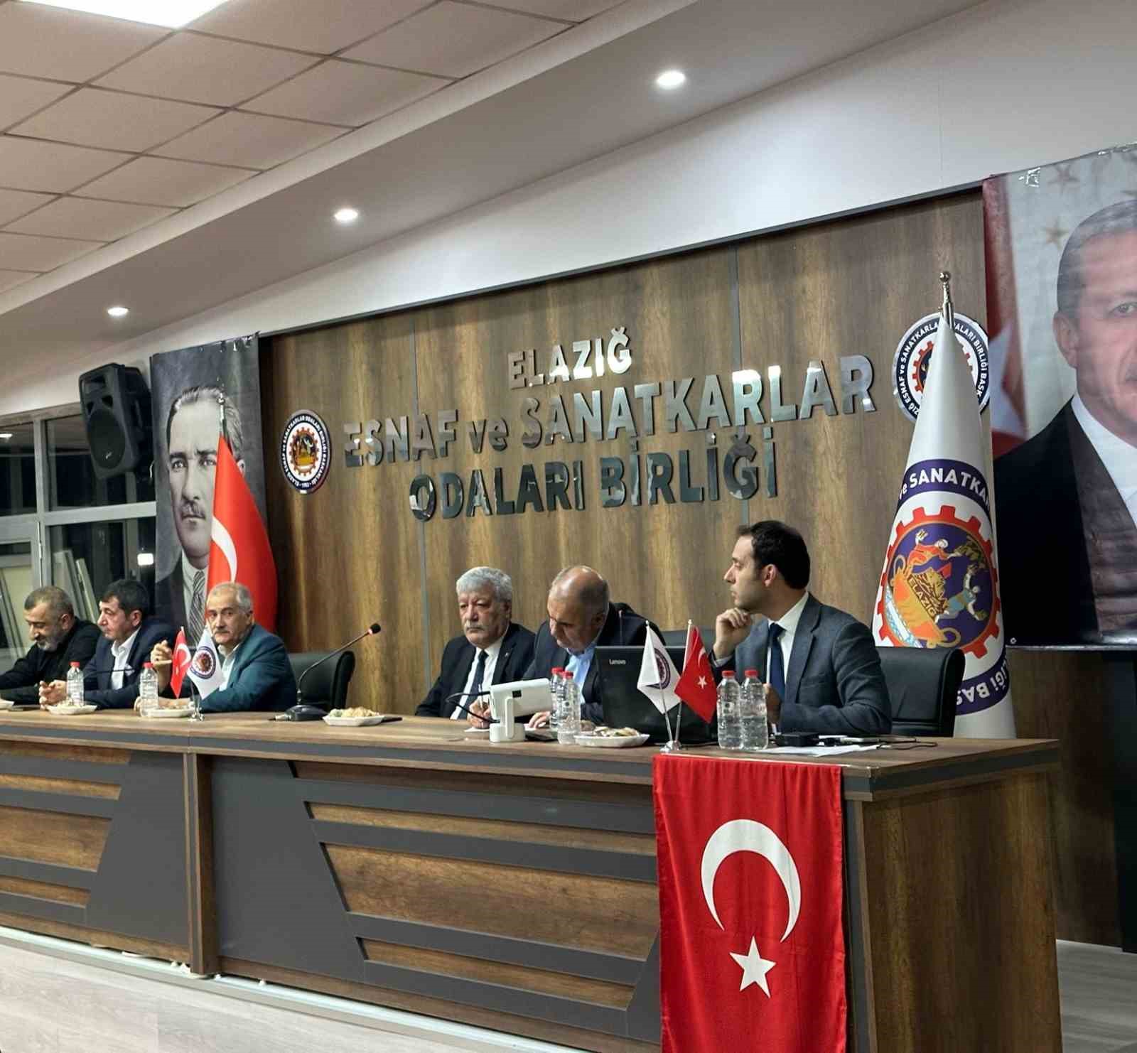 Elazığ’da esnaflara eğitim verildi
