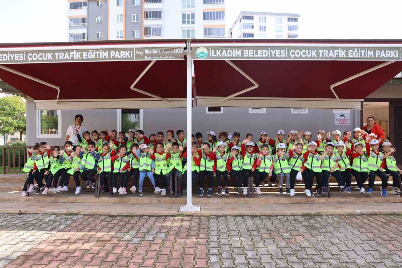 Öğrencilere trafik bilinci aşılanıyor
