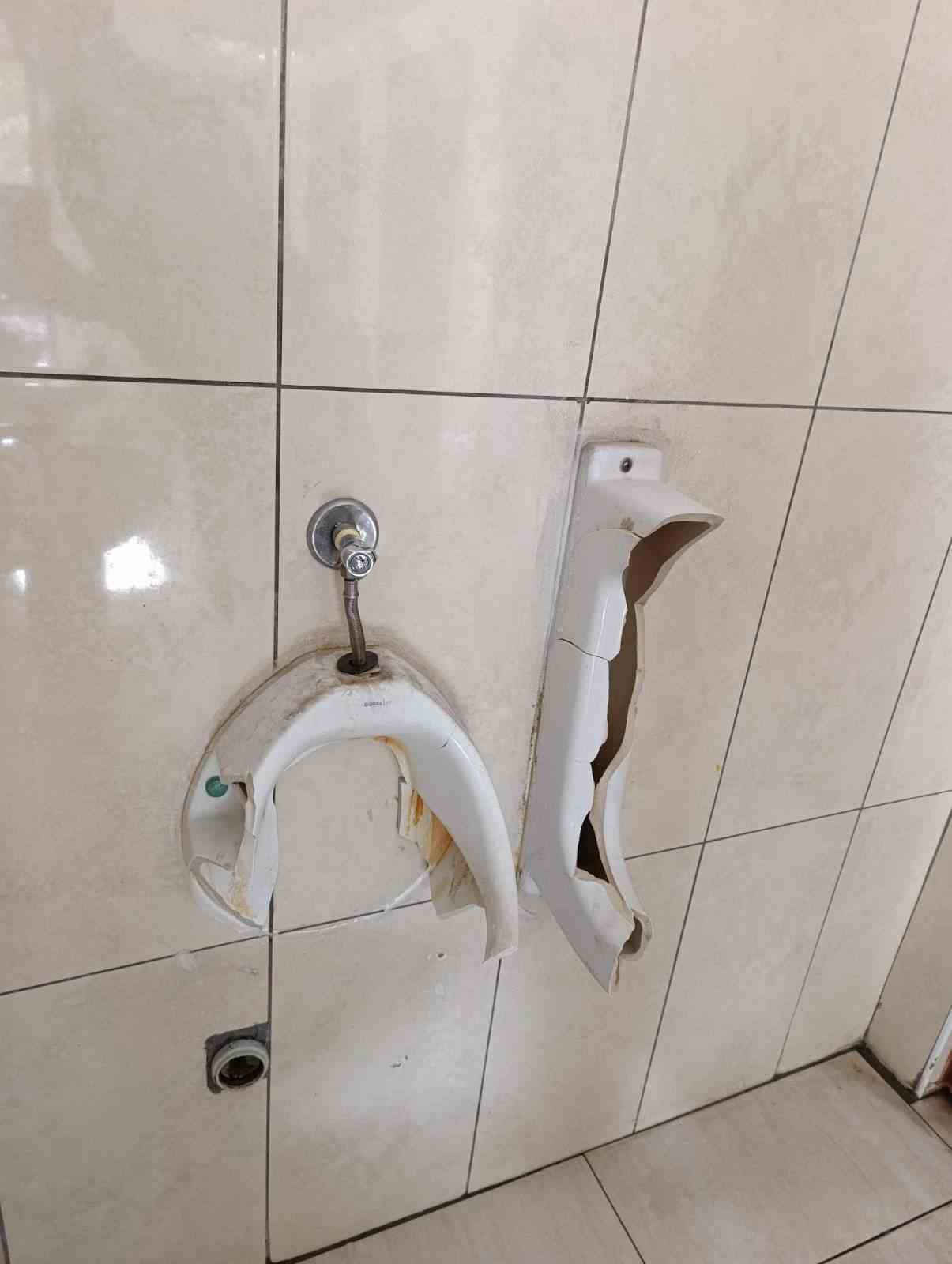 Kamu malına zarar veren kişi yakalandı
