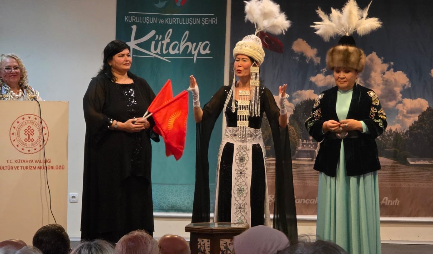 Kütahya’da Türk dünyası sanatçılarından Cumhuriyet Bayramı konseri
