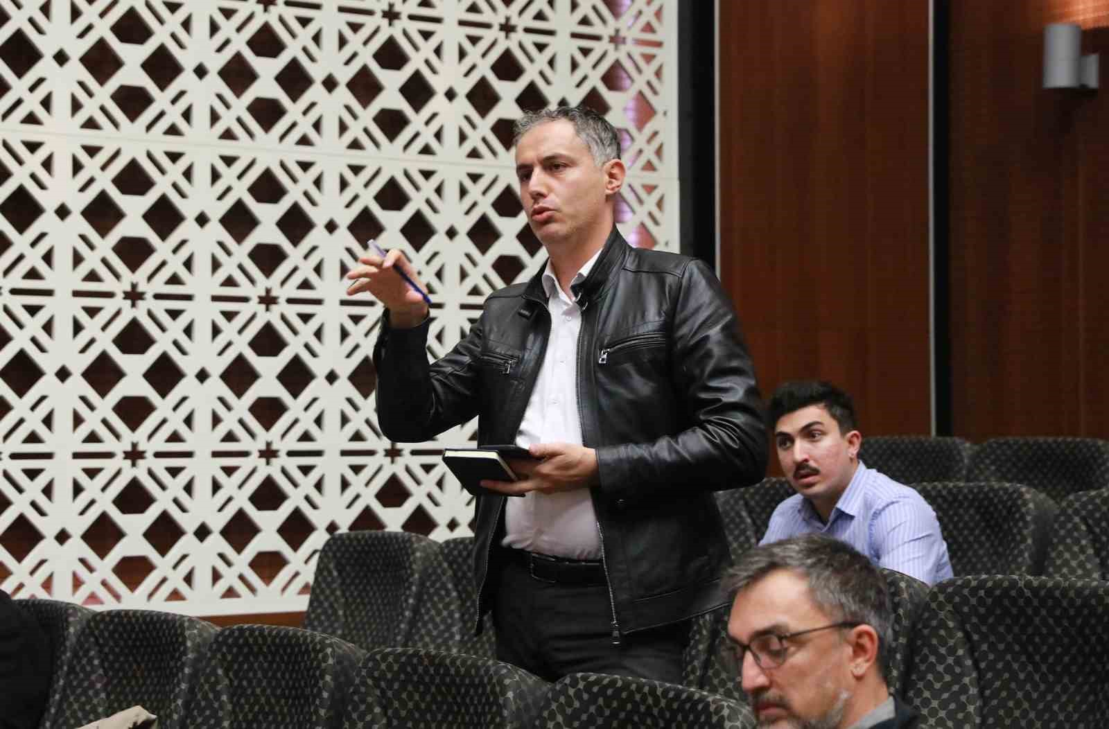 Keçiören Belediyesi’nden belediye personeline ‘Kentsel Dönüşüm Eğitimi’
