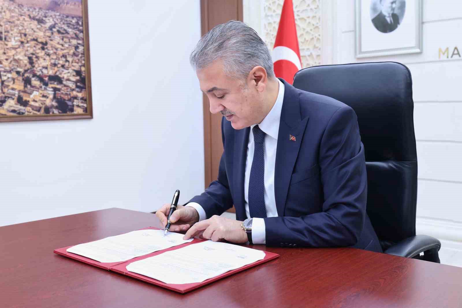 Hayırsever iş adamından Nusaybin’e öğretmenevi ve 2 okul
