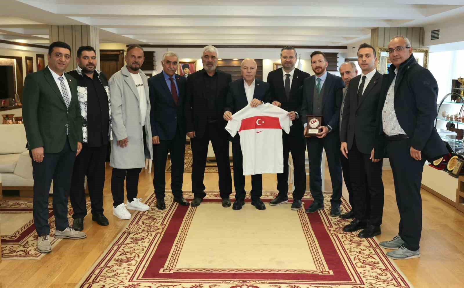 Başkan Sekmen; "Sporda da Erzurum’u marka şehir yapma hedefimiz var"