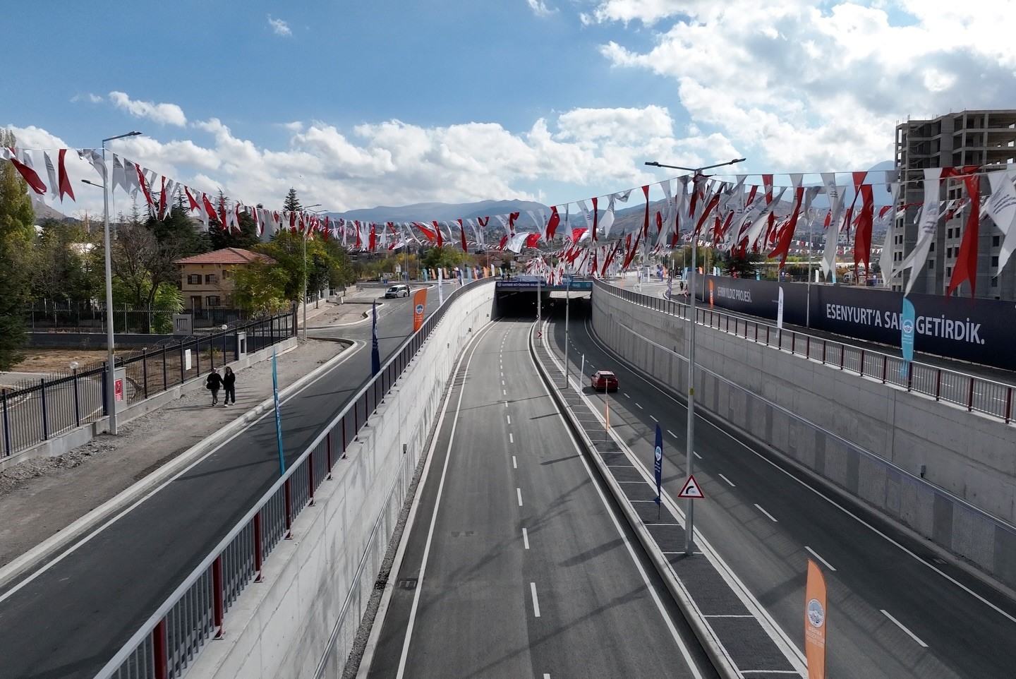 Başkan Büyükkılıç’tan ulaşımda dev proje: 29 Ekim Katlı Kavşağı hizmete açıldı