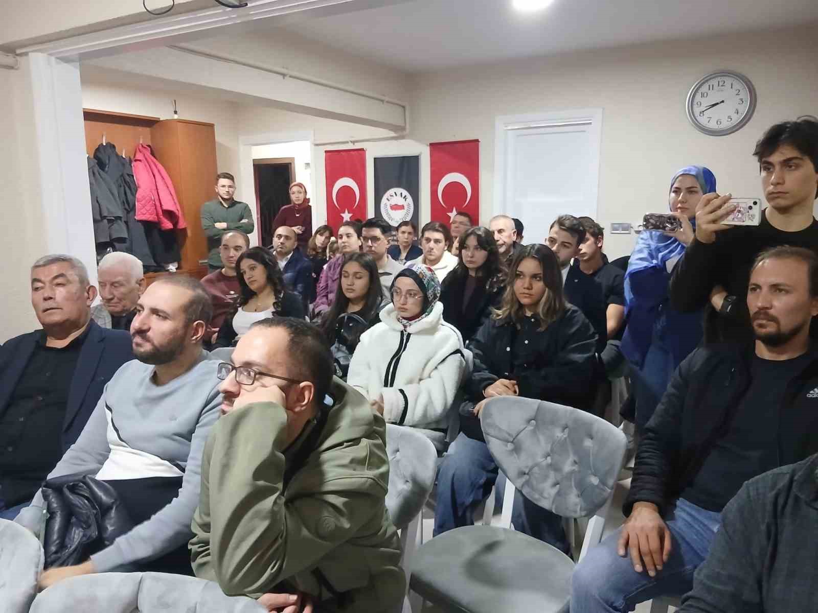 Prof. Dr. Özden’den ’29 Ekim 1923 Cumhuriyet’e giden yol’ konulu konferans
