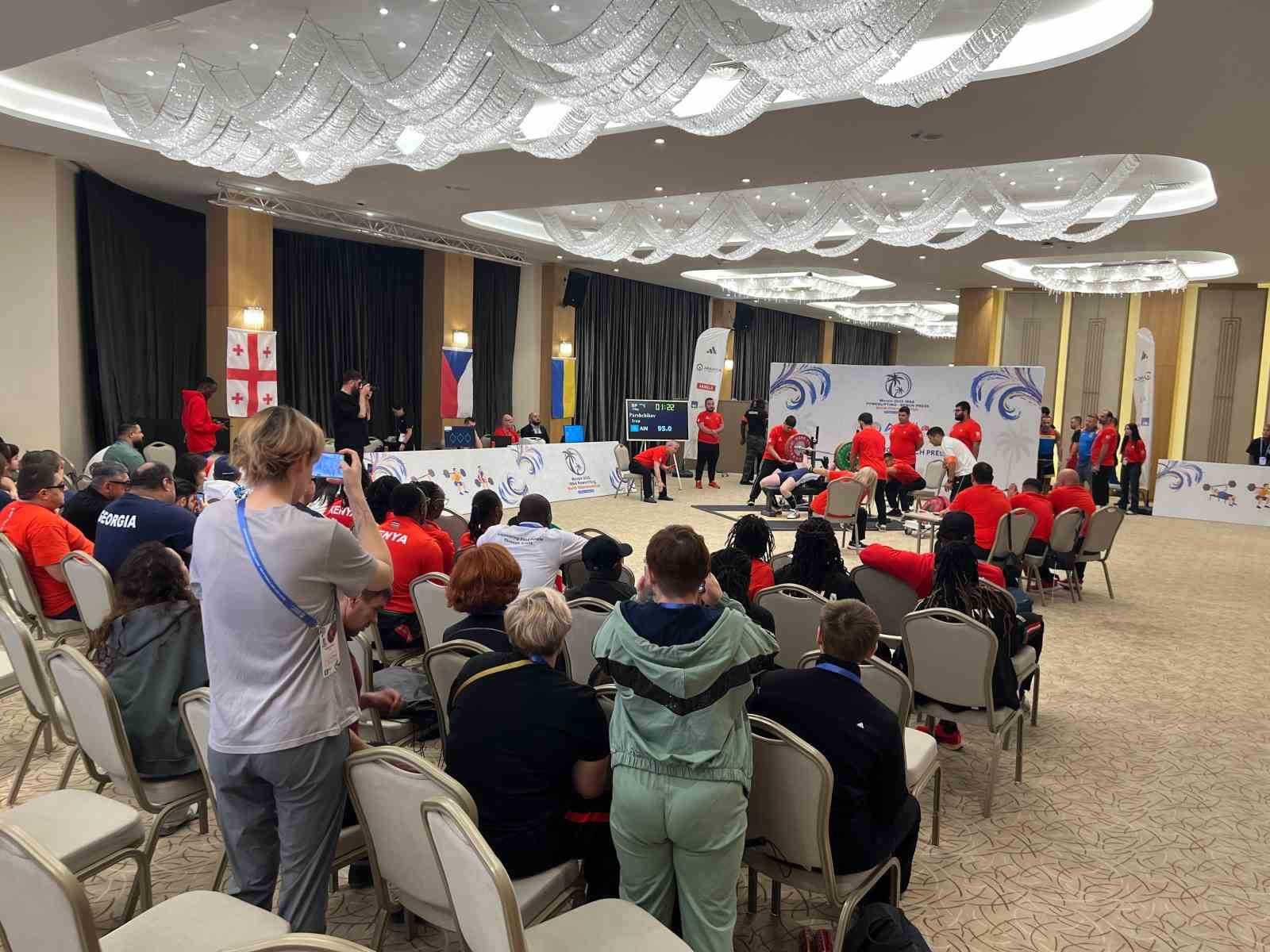 Görme Engelliler Dünya Halter Şampiyonası Mersin’de başladı