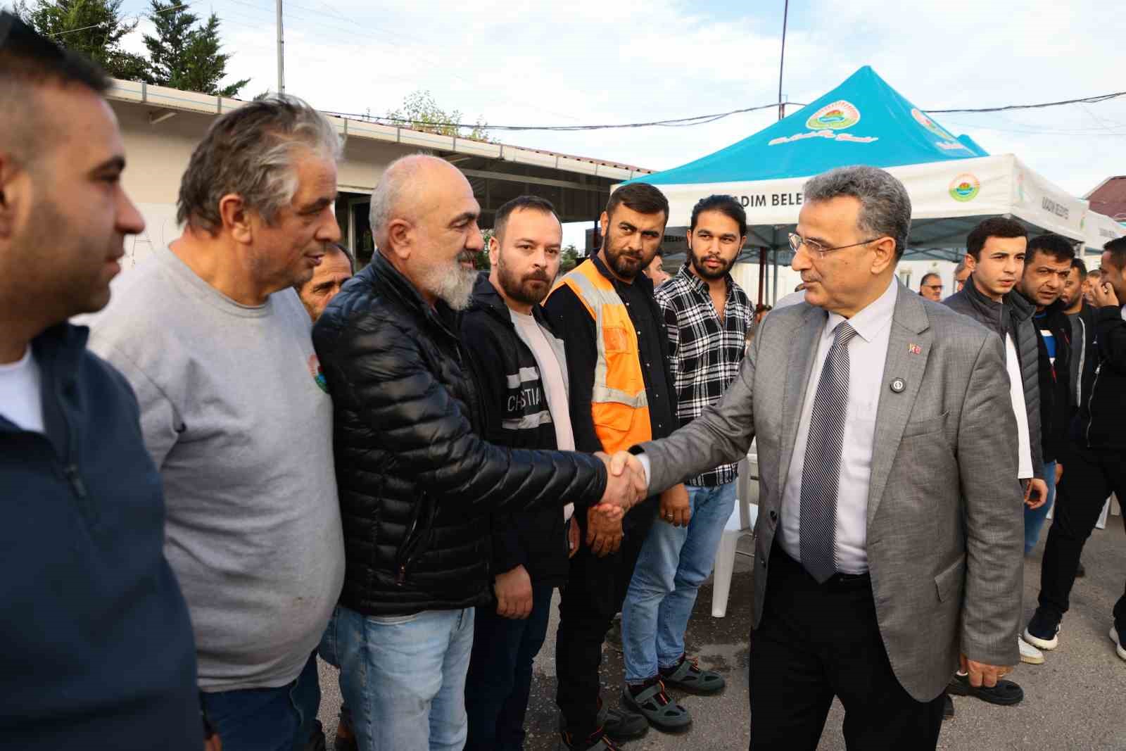 Başkan Kurnaz: "İlkadım’ın gücü saha personelinde"
