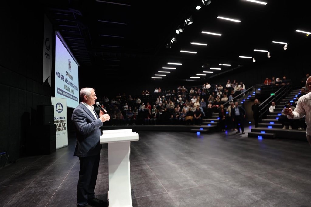 Başkan Tahmazoğlu, Evlilik Okulu &ccedil;iftleriyle buluştu
