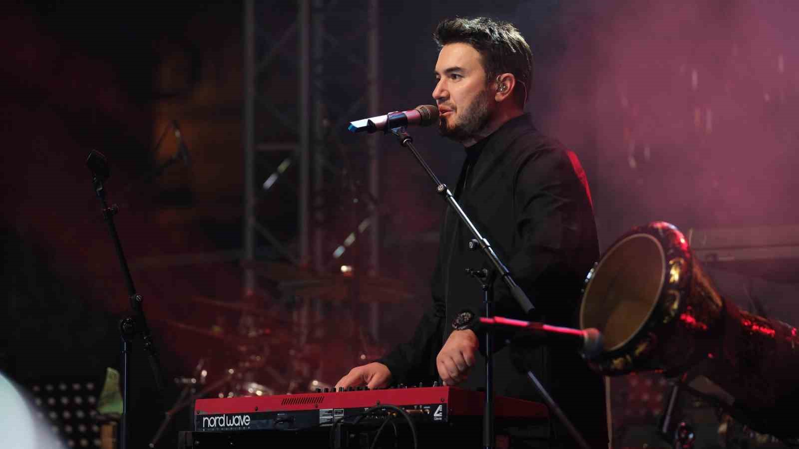 Ceceli’den Yıldırımlılara unutulmaz gece
