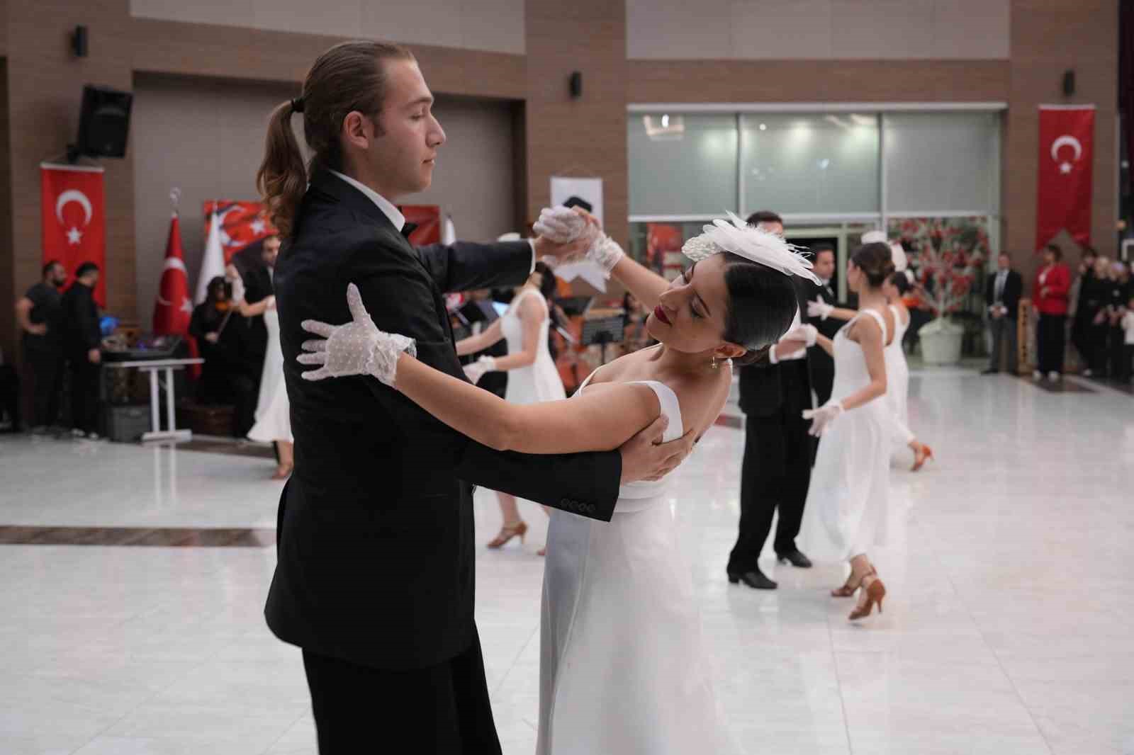 Keçiören’de gün boyu Cumhuriyet Bayramı kutlamaları yapıldı