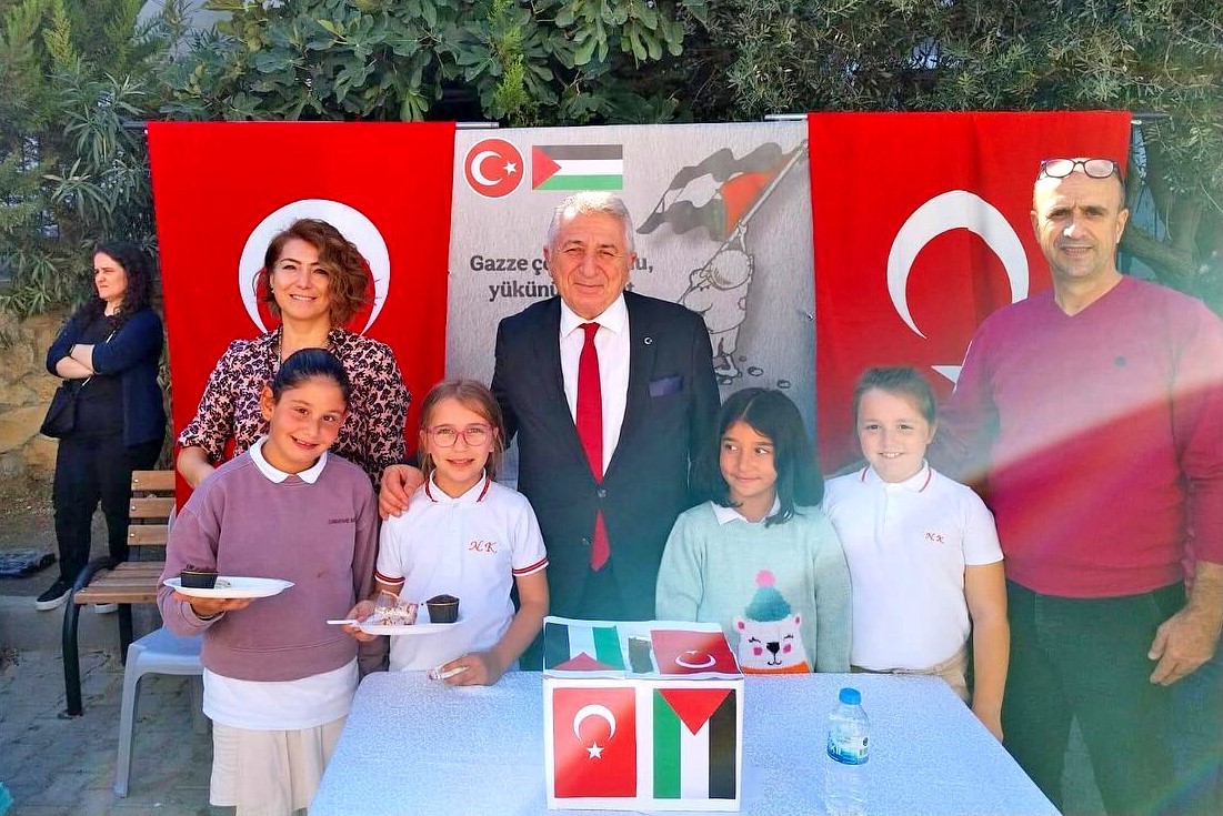 Namık Kemal İlkokulu öğrencileri Gazze için seferber oldu
