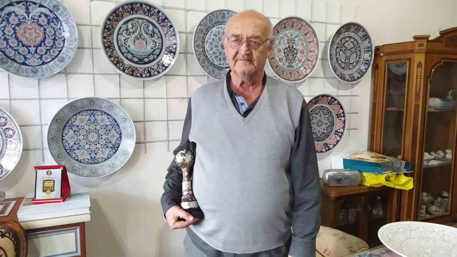 UNESCO ödüllü çini ustası Hamza Üstünkaya hayatını kaybetti
