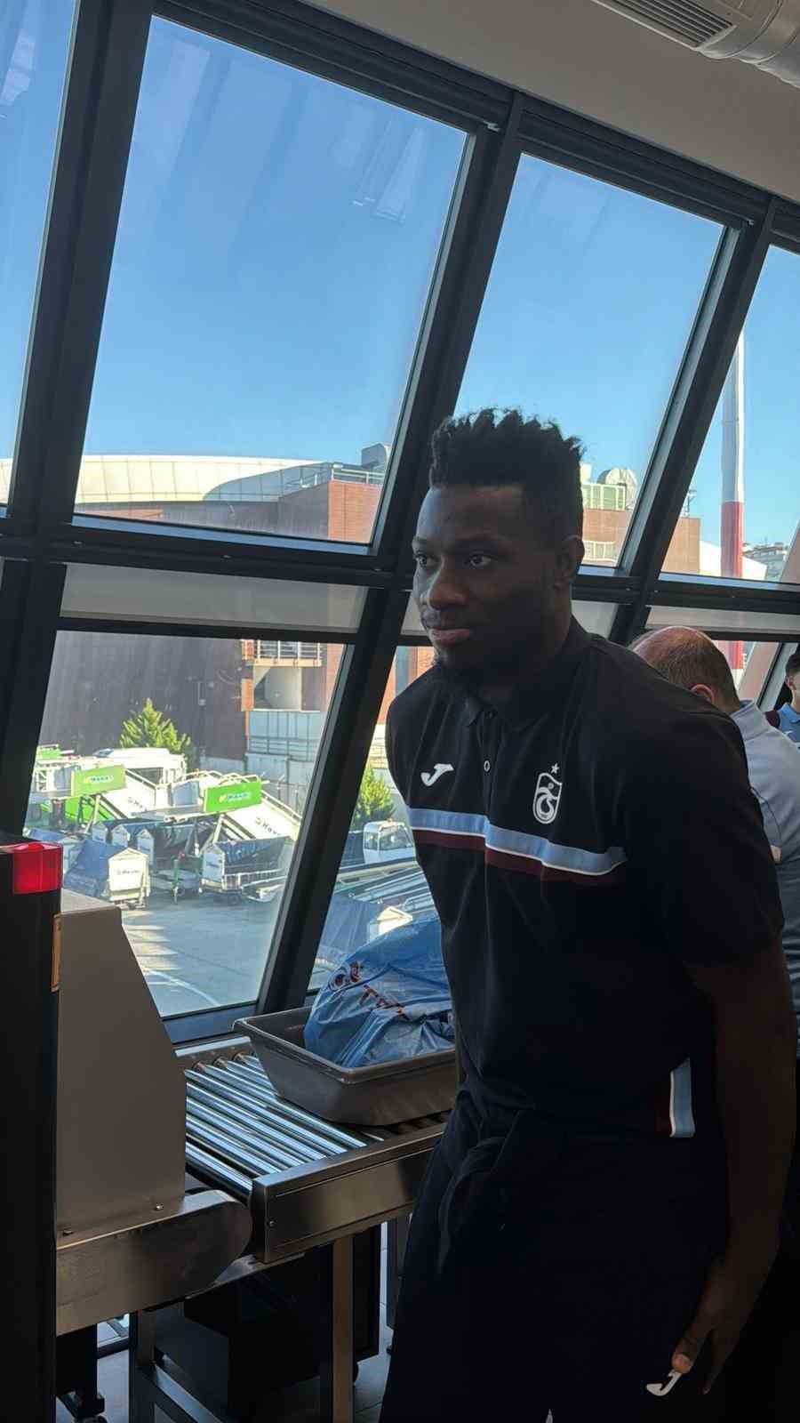 Trabzonspor, Galatasaray maçı için İstanbul’a gitti
