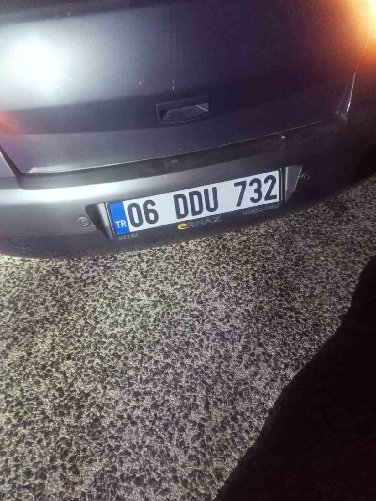 Bolu&rsquo;da domuza &ccedil;arpan otomobil hurdaya d&ouml;nd&uuml;: 1 yaralı
