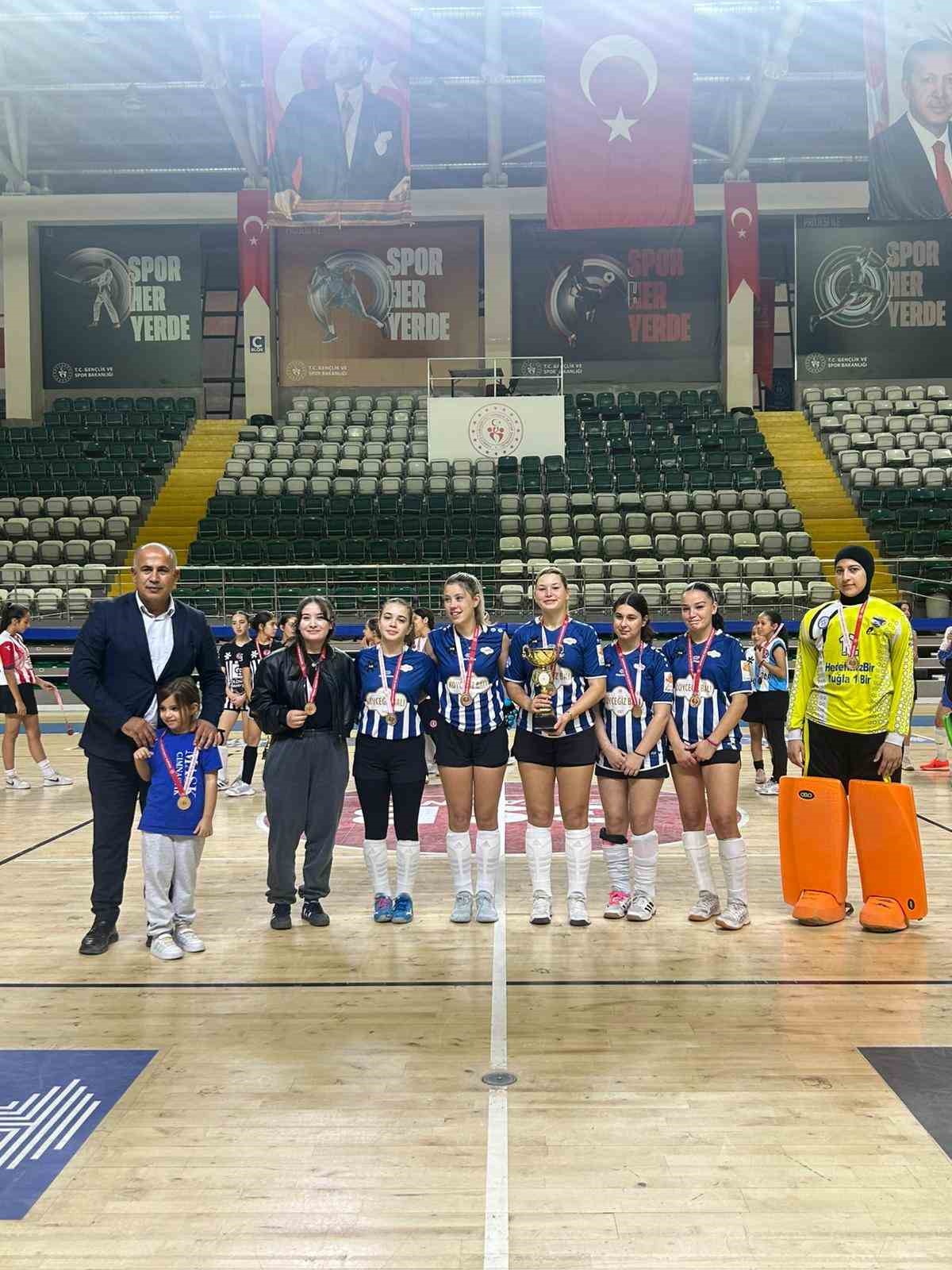 Muğla Hokey Cumhuriyet Kupası’nda şampiyonlar belli oldu
