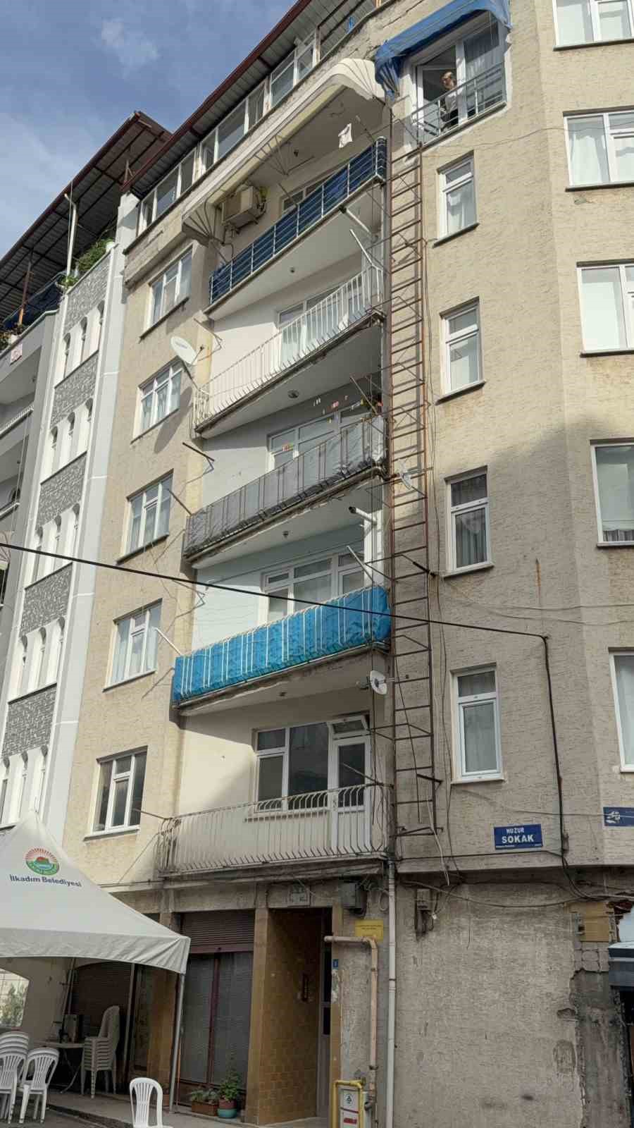 Evinde silahla vurulmuş halde bulunan yaşlı adam hayatını kaybetti