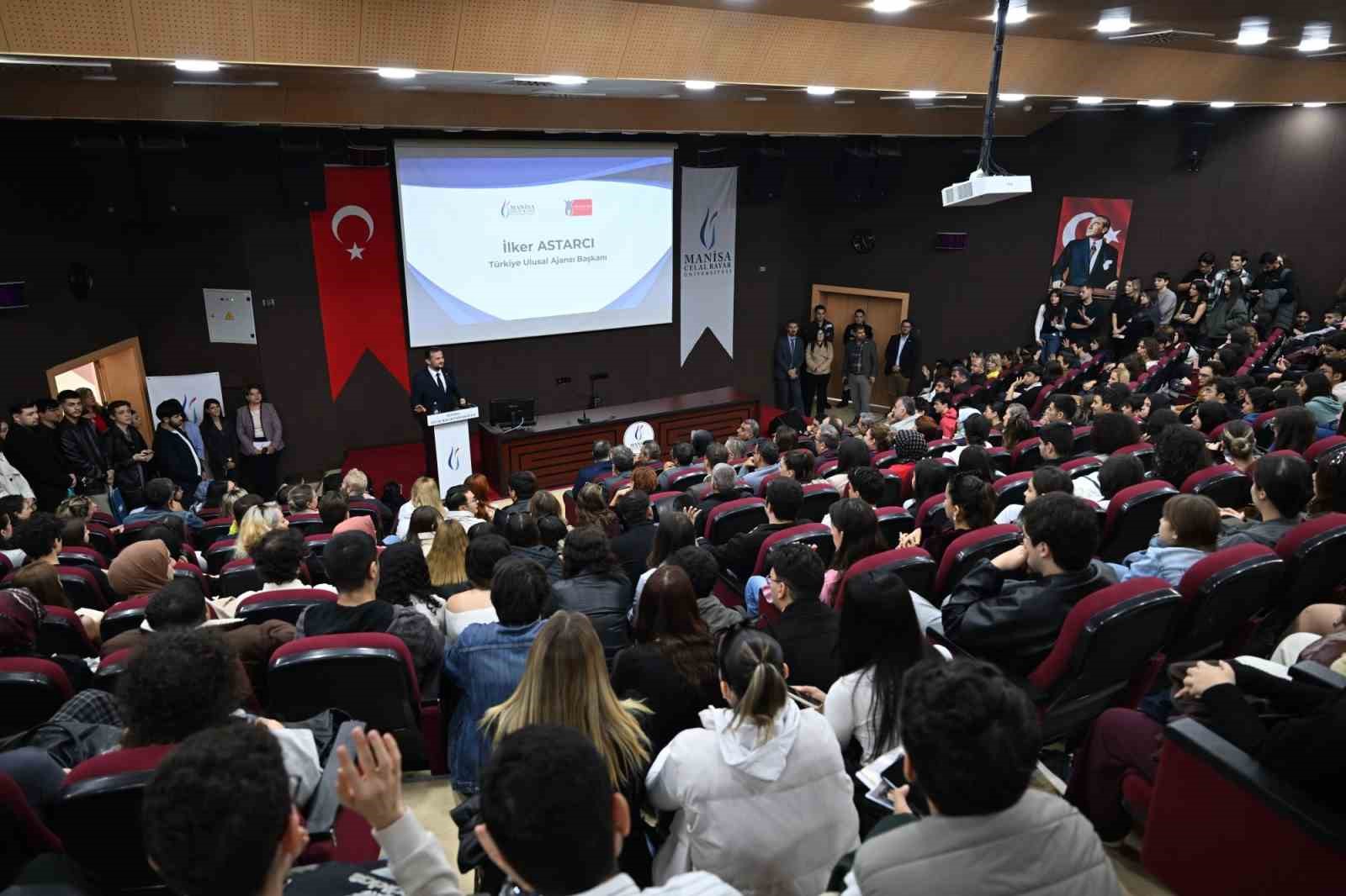 Türkiye Ulusal Ajansı Başkanı Manisa CBÜ’de öğrencilerle bir araya geldi
